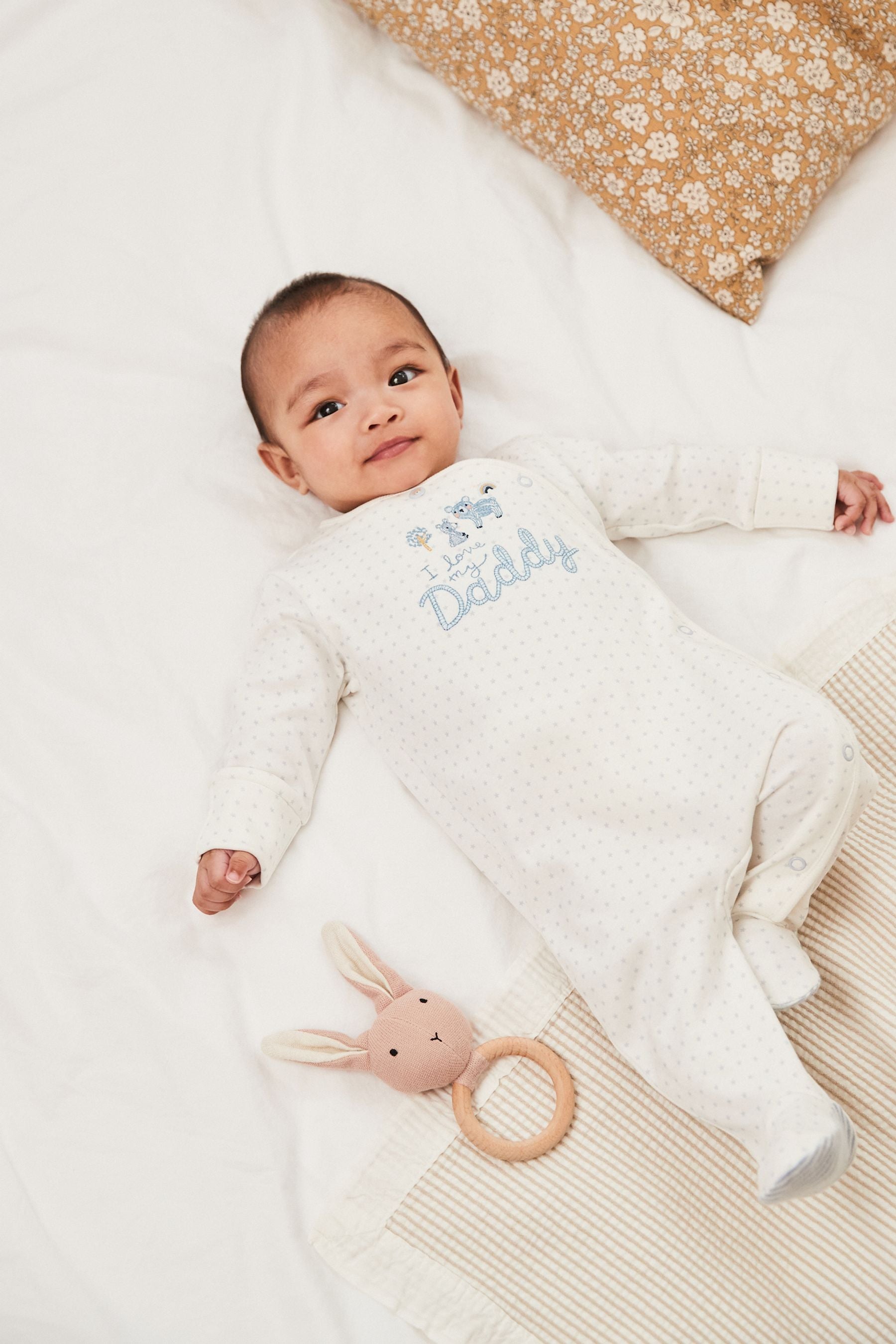 White/Blue 100% Cotton Bear Family Sleepsuit (0-2yrs)