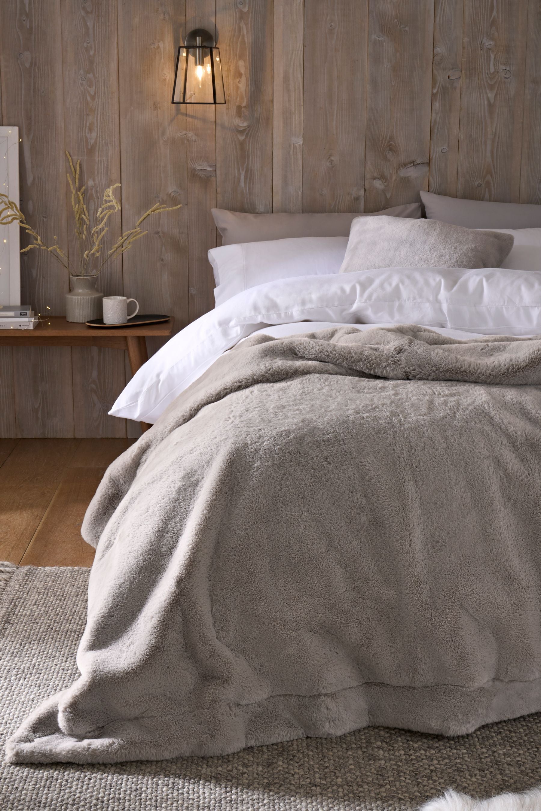 Grey Soft To Touch Plush Faux Fur Throw