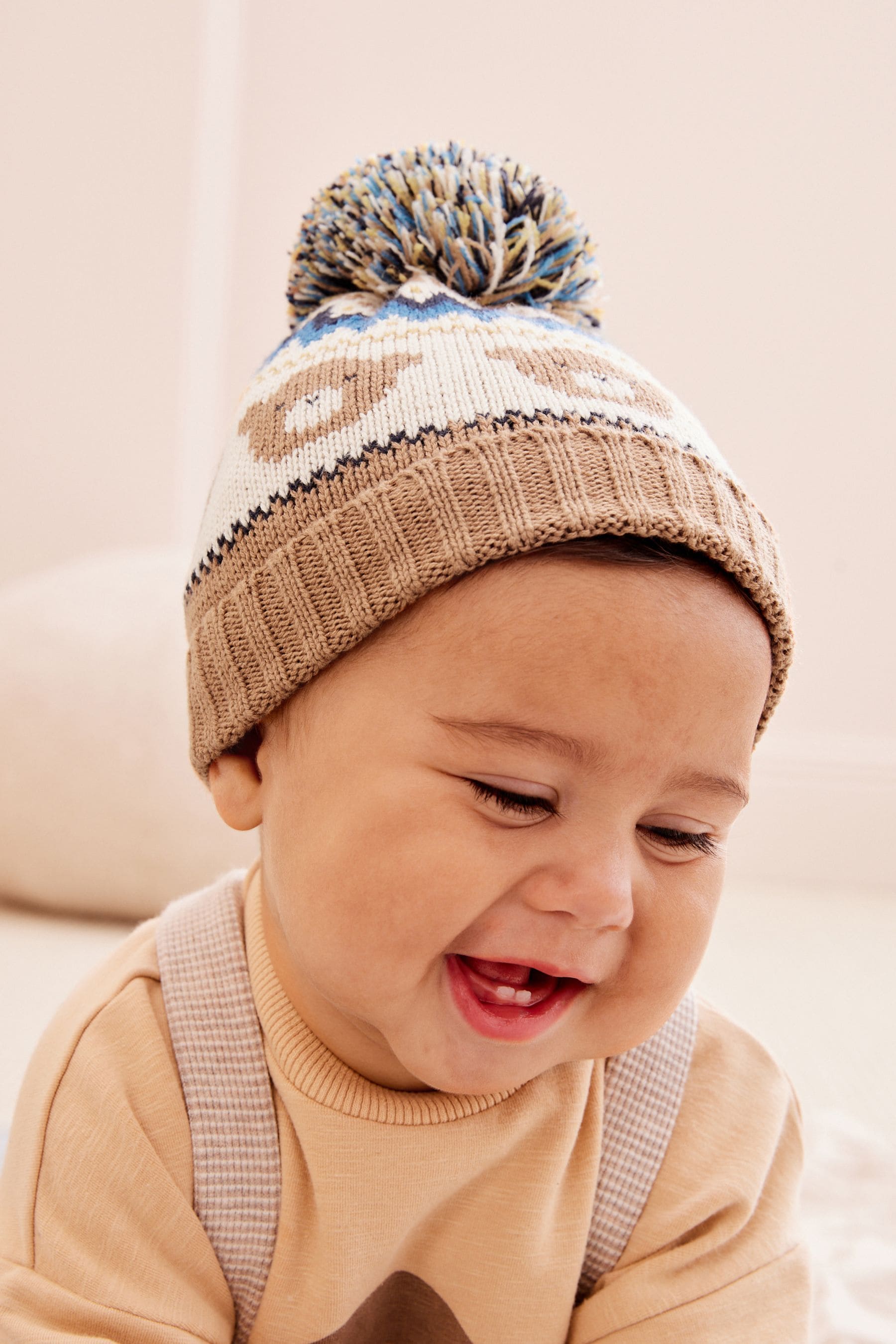 Tan/Ecru Baby Knitted Pom Hat (0mths-2yrs)