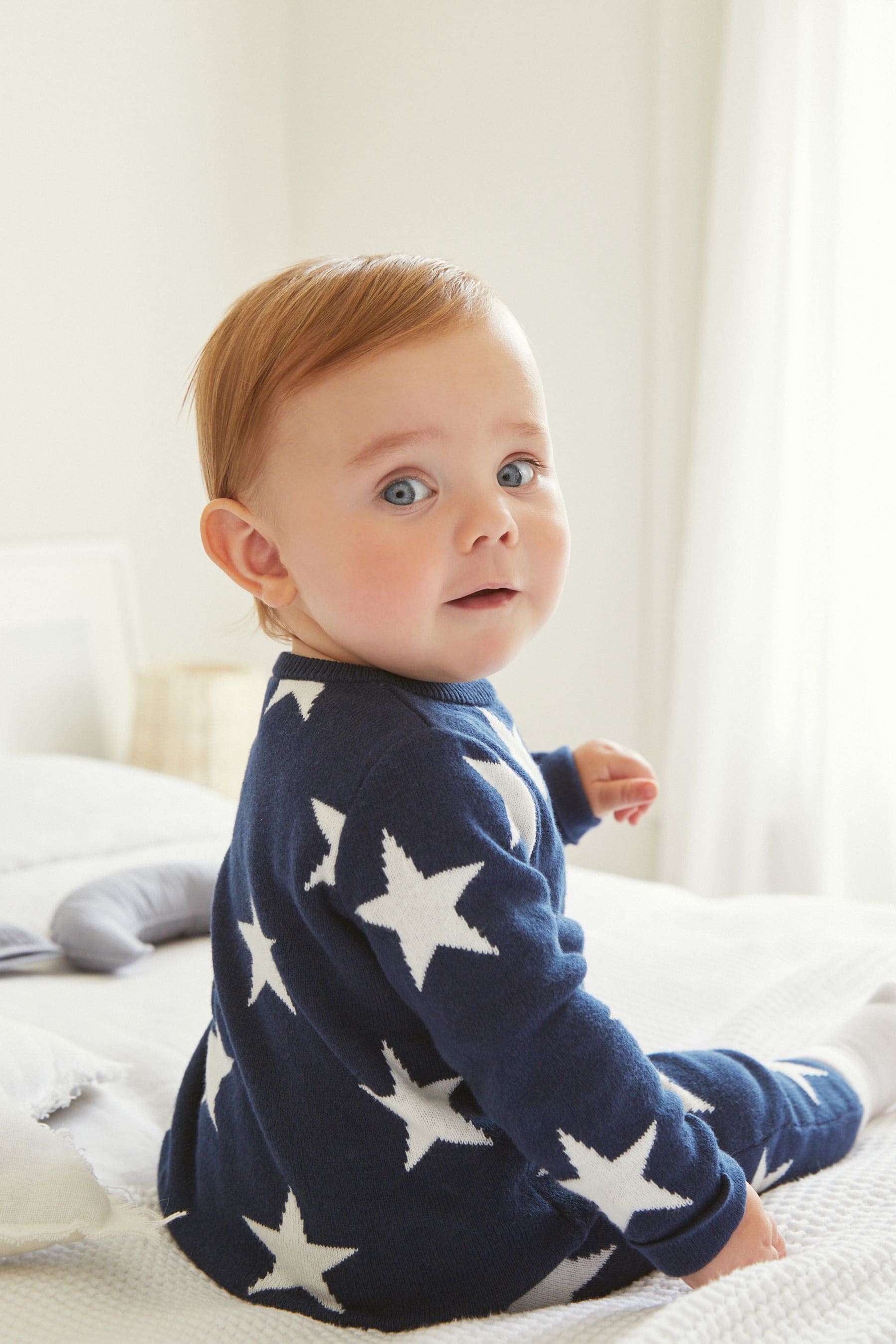 Navy Blue Star Knitted Baby 2 Piece Set (0mths-2yrs)