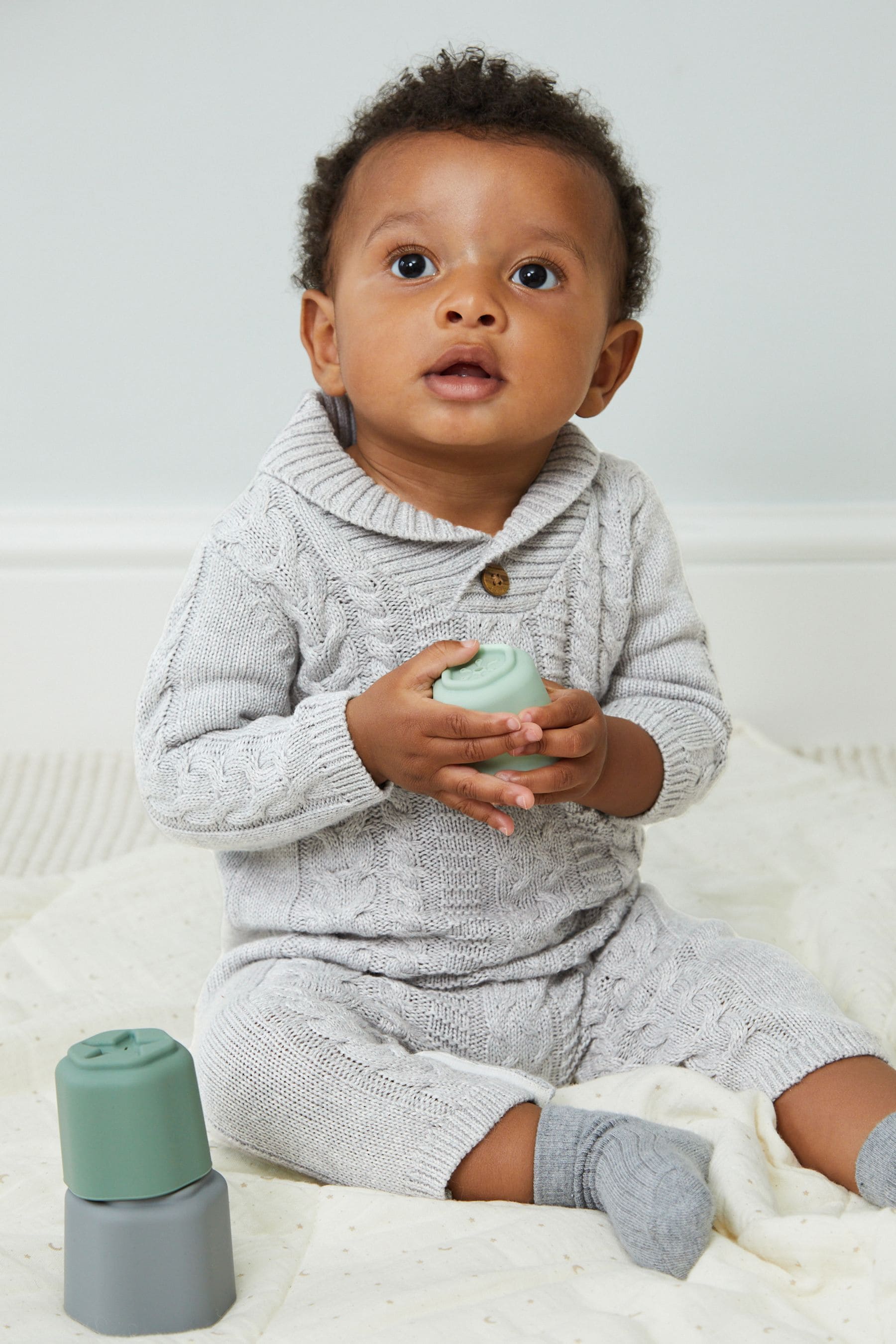 Grey Baby Cable Knitted Romper (0mths-2yrs)