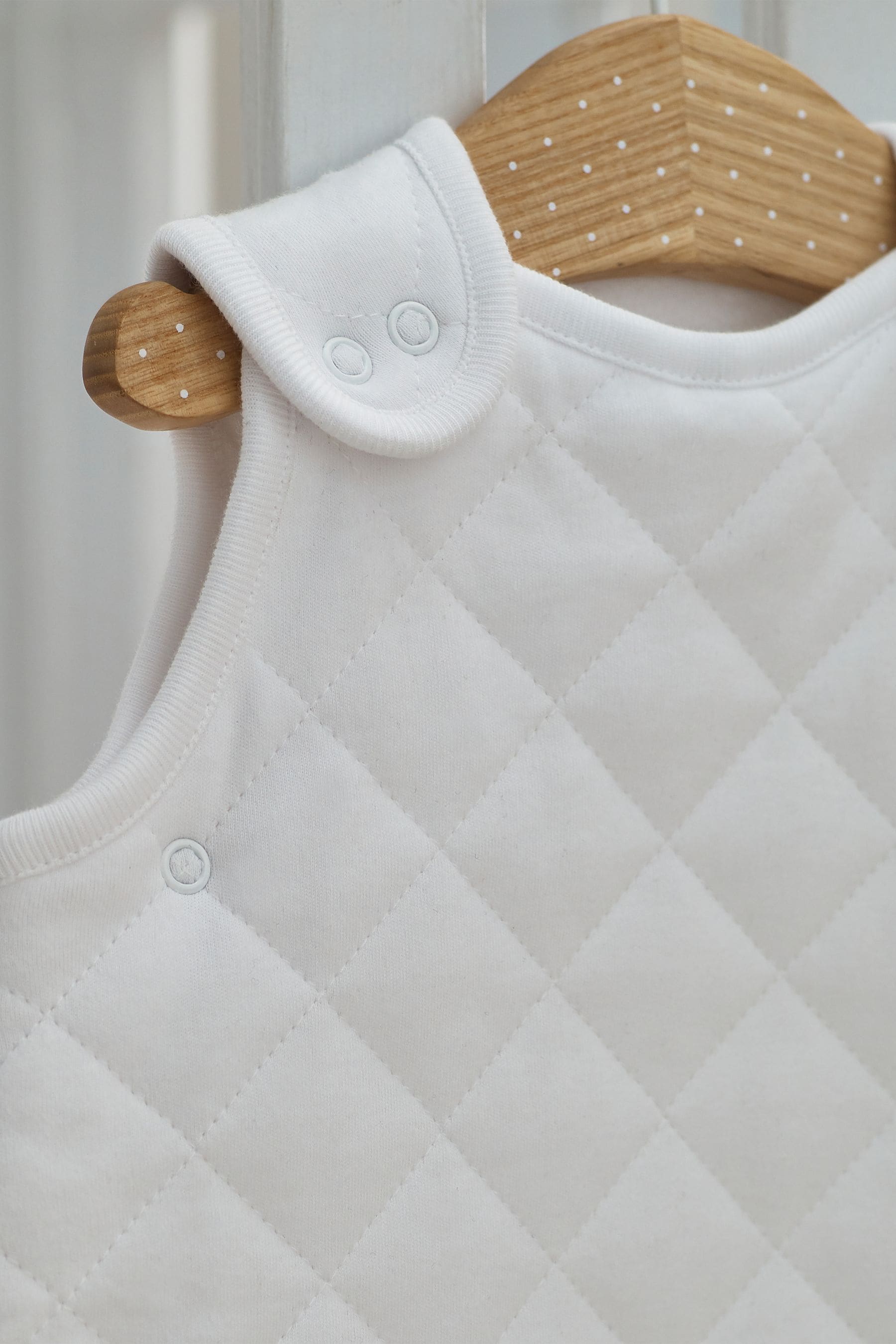 White Quilted 2.5 Tog Baby 100% Cotton Sleep Bag