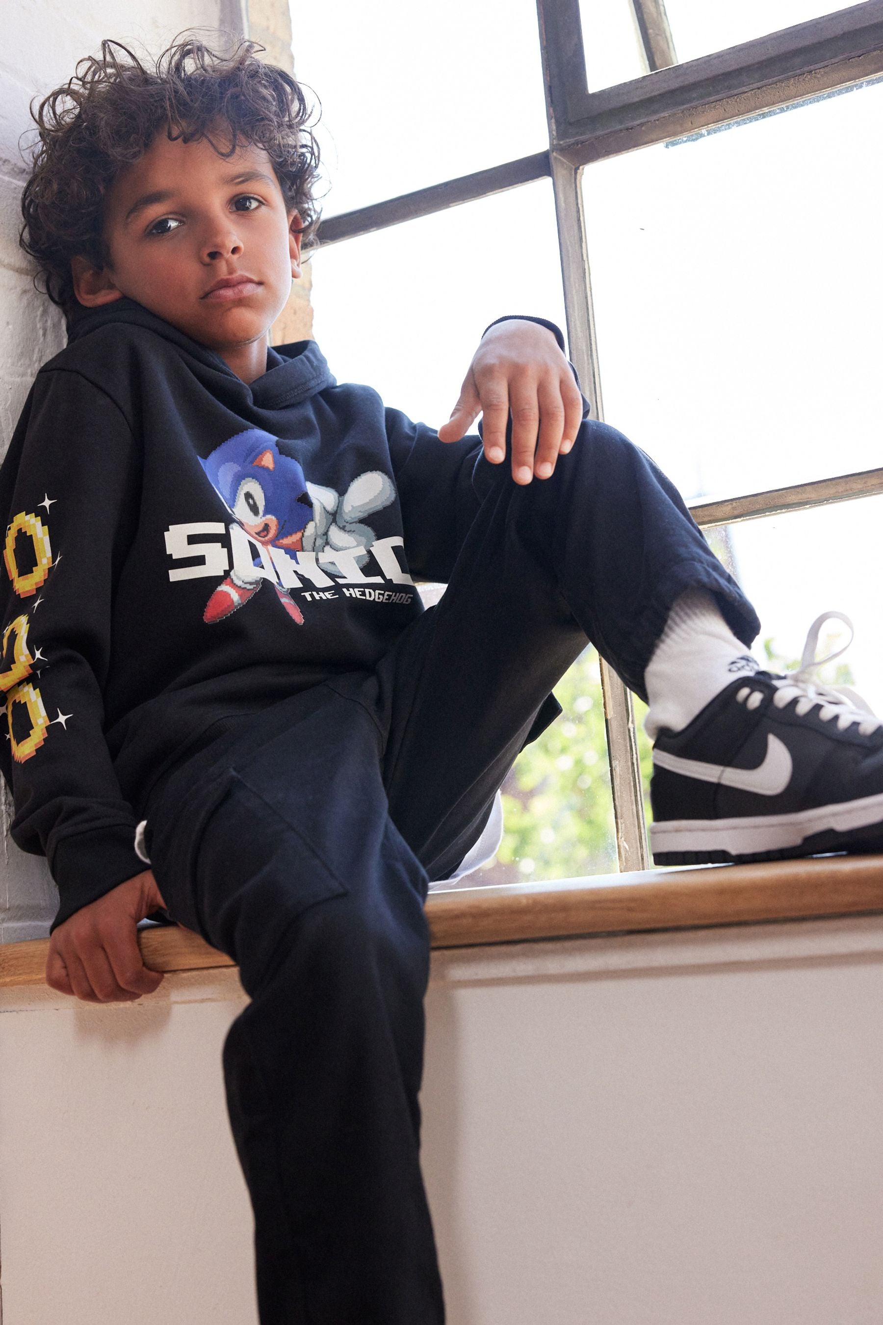 Black Sonic The Hedgehog Sonic License Hoodie (3-16yrs)