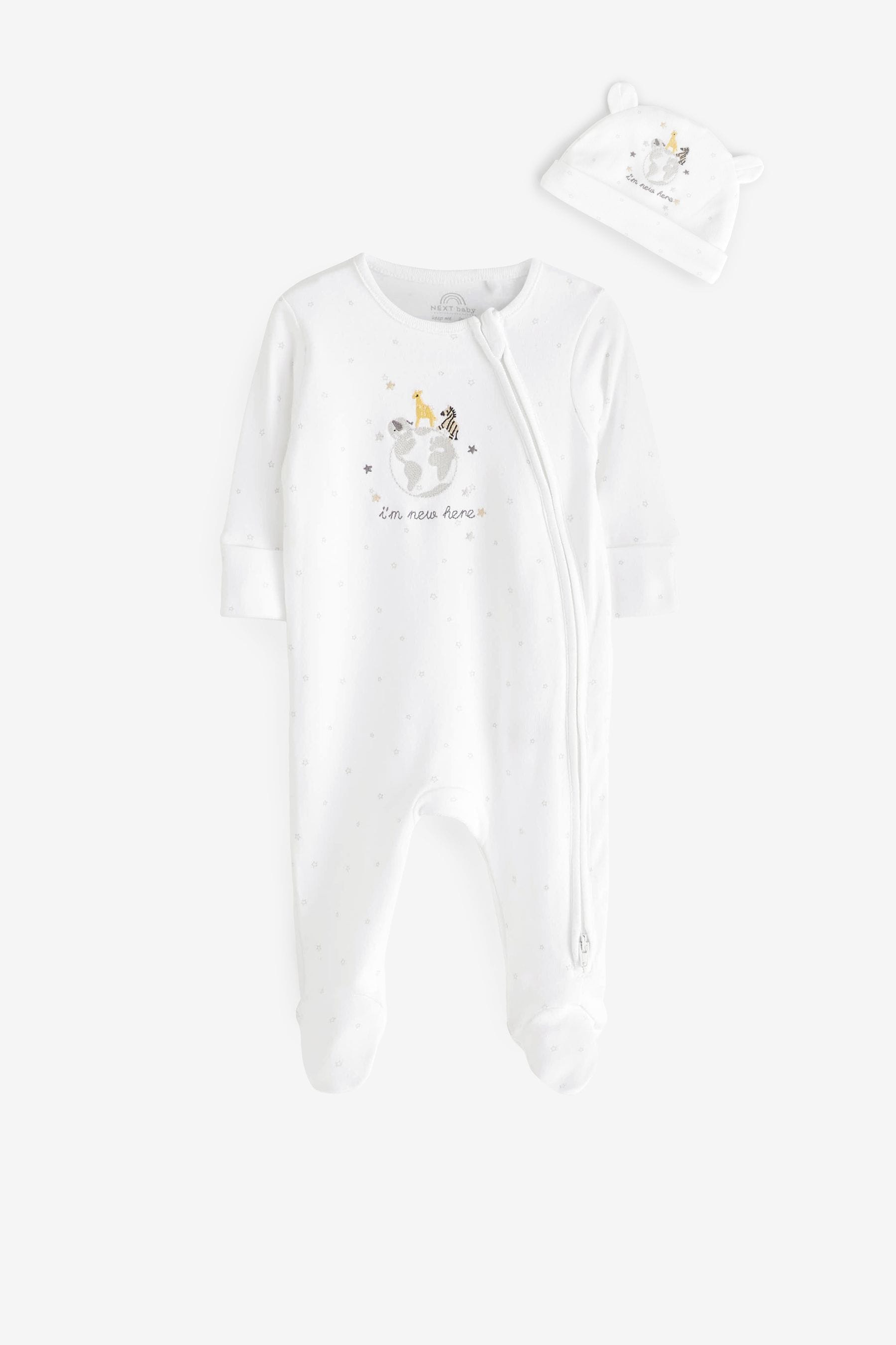 White Im New Here Zip 100% Cotton Sleepsuit and Hat Set (0-9mths)