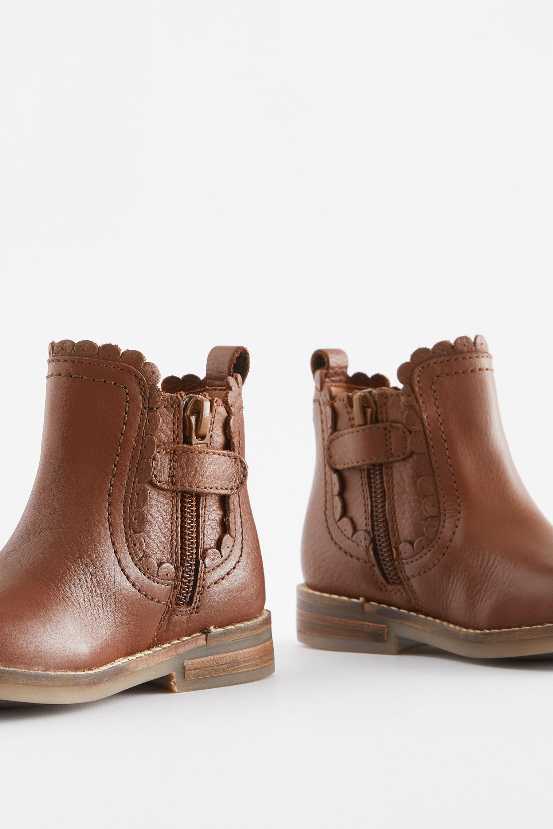 Tan Brown Leather Wide Fit (G) Scallop Chelsea Boots