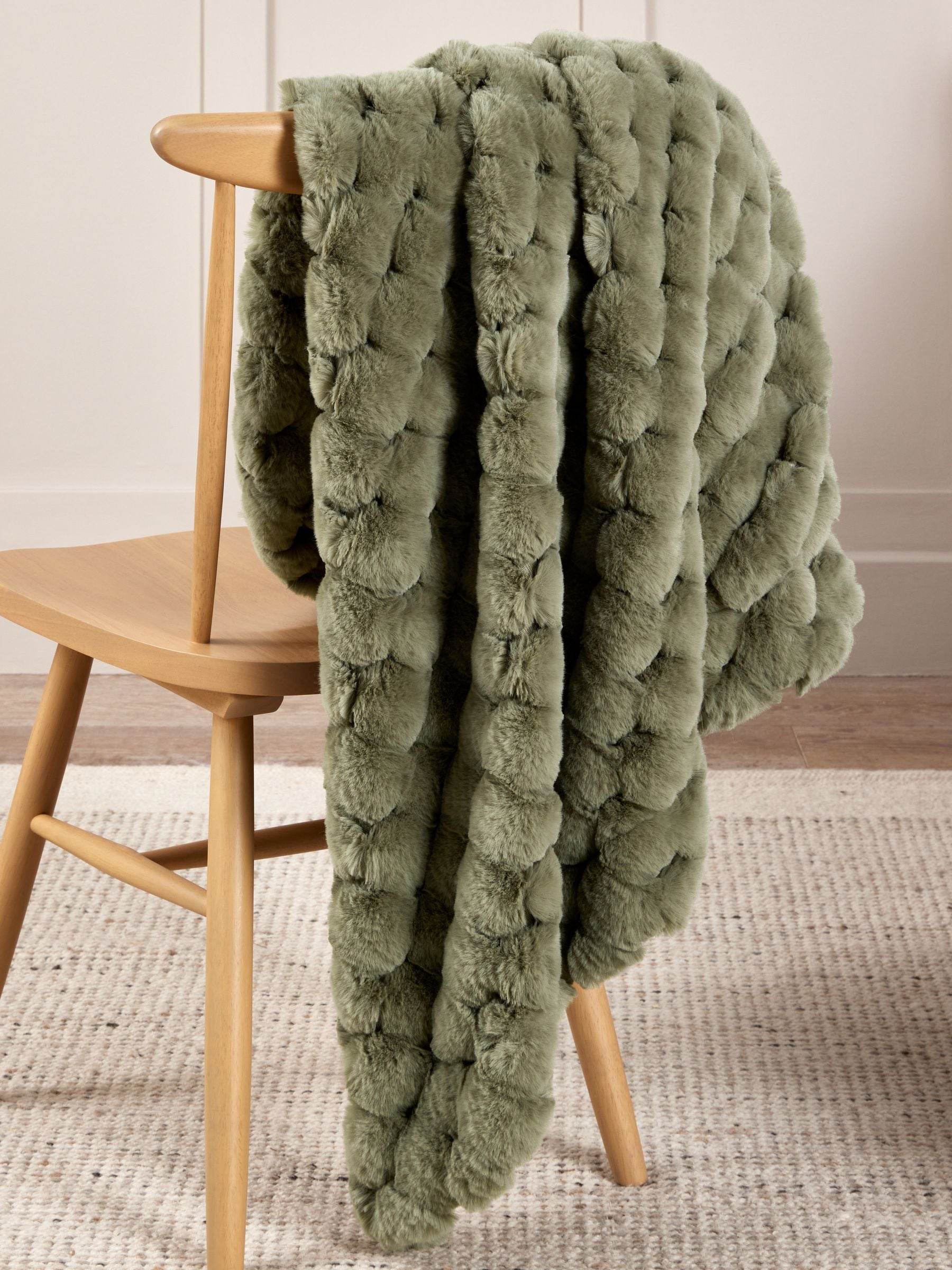 Sage Green Luna Scalloped Plush Faux Fur Throw