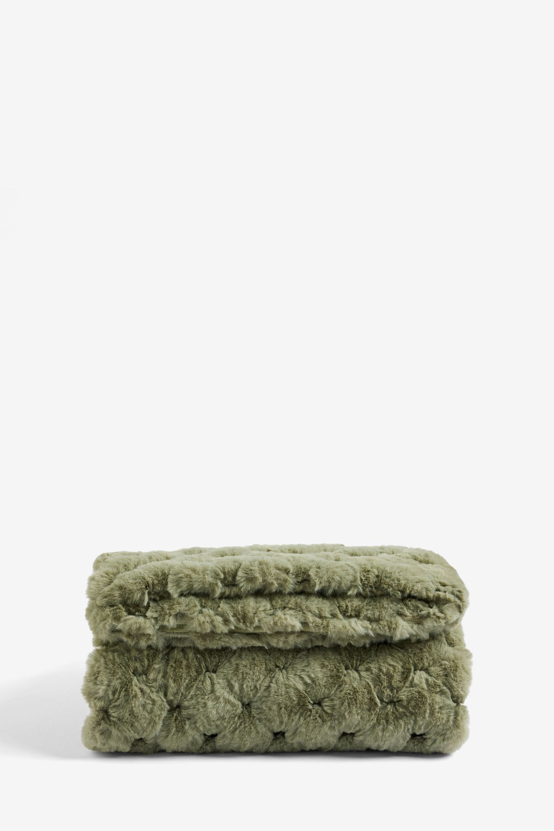 Sage Green Luna Scalloped Plush Faux Fur Throw