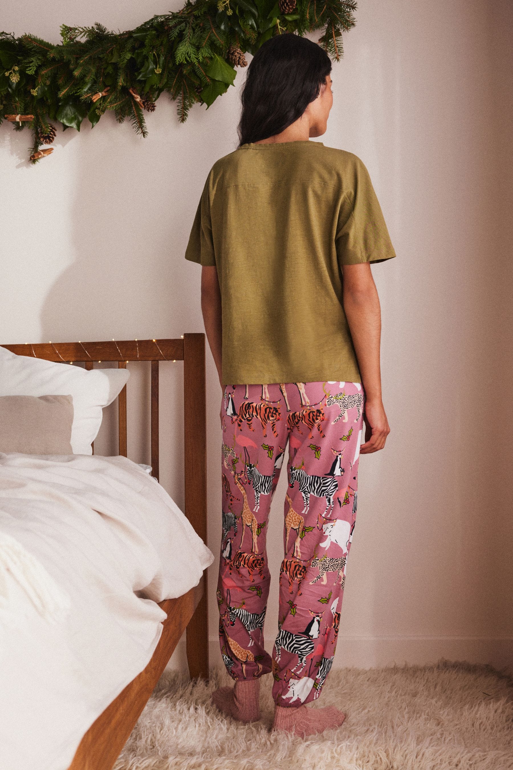 Green Giraffe 100% Cotton Short Sleeve Pyjamas