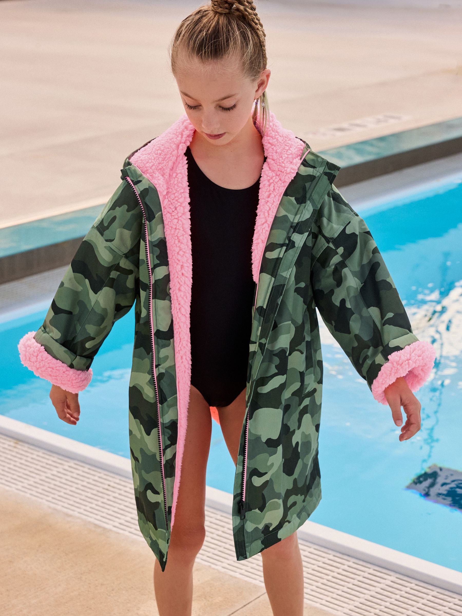 Camouflage Waterproof Changing Robe (3-16yrs)