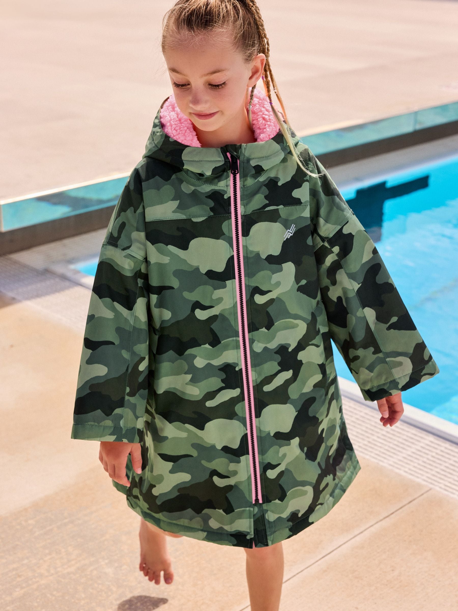 Camouflage Waterproof Changing Robe (3-16yrs)