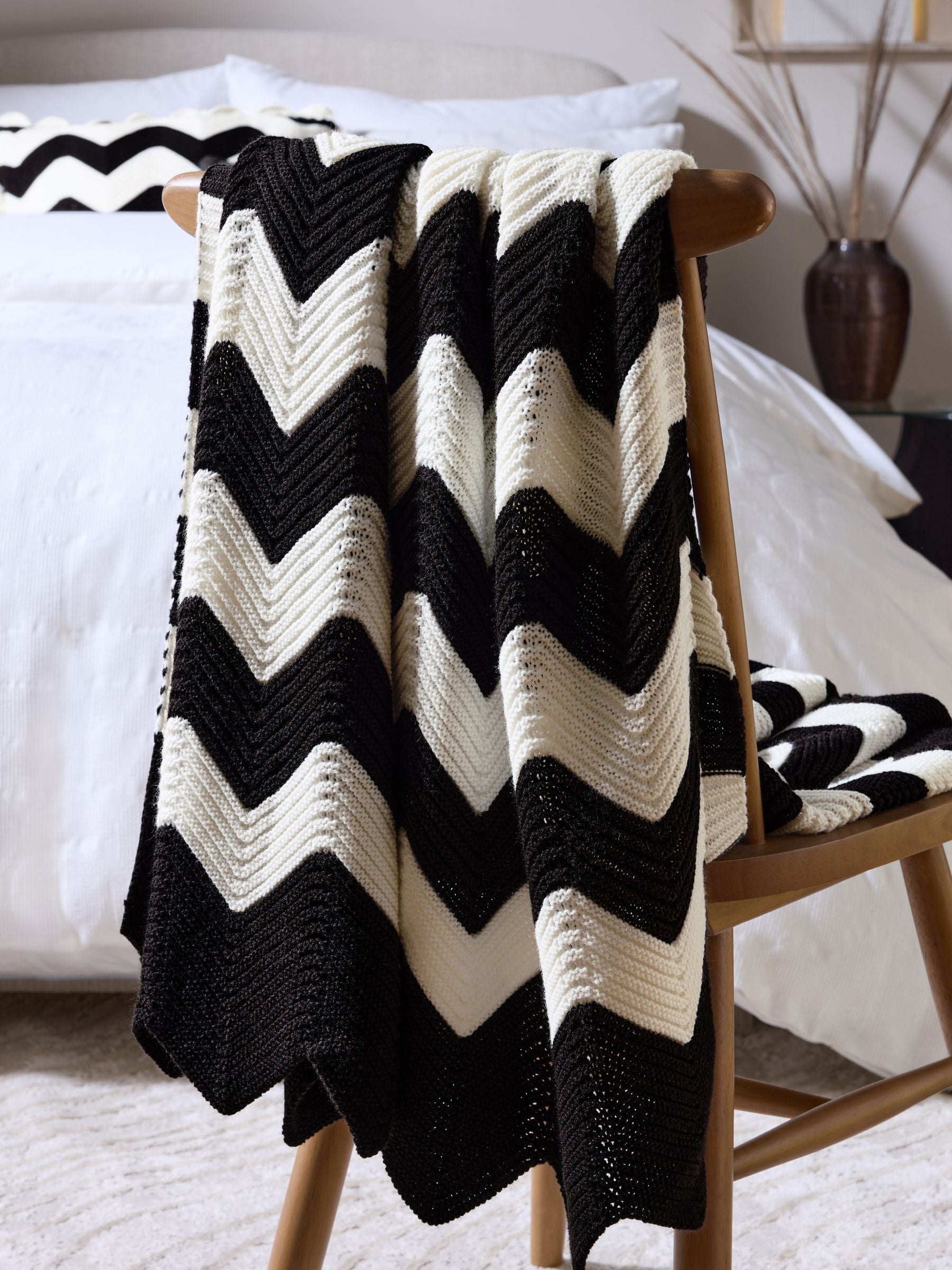 Monochrome Zig Zag Crochet Throw