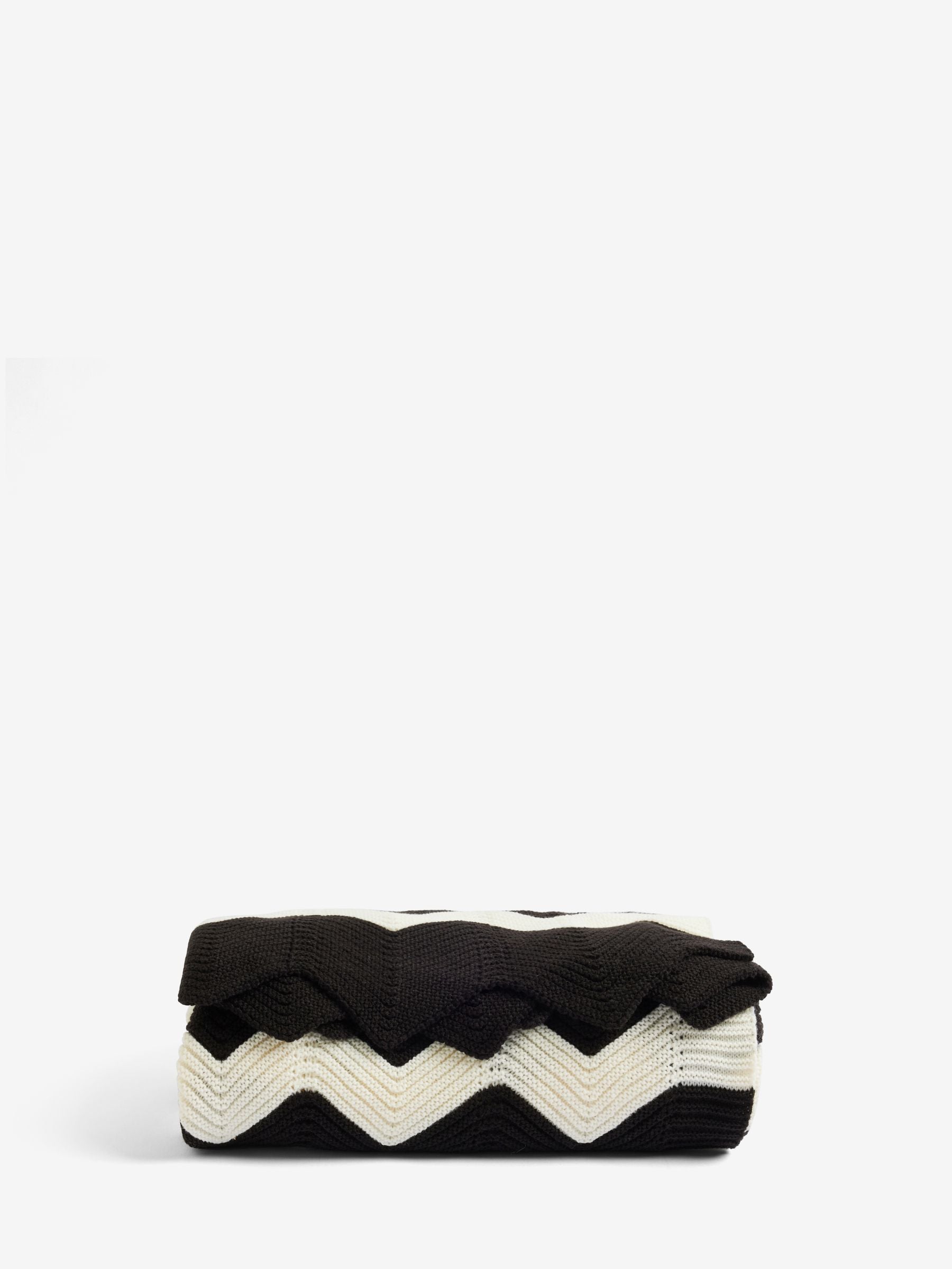 Monochrome Zig Zag Crochet Throw