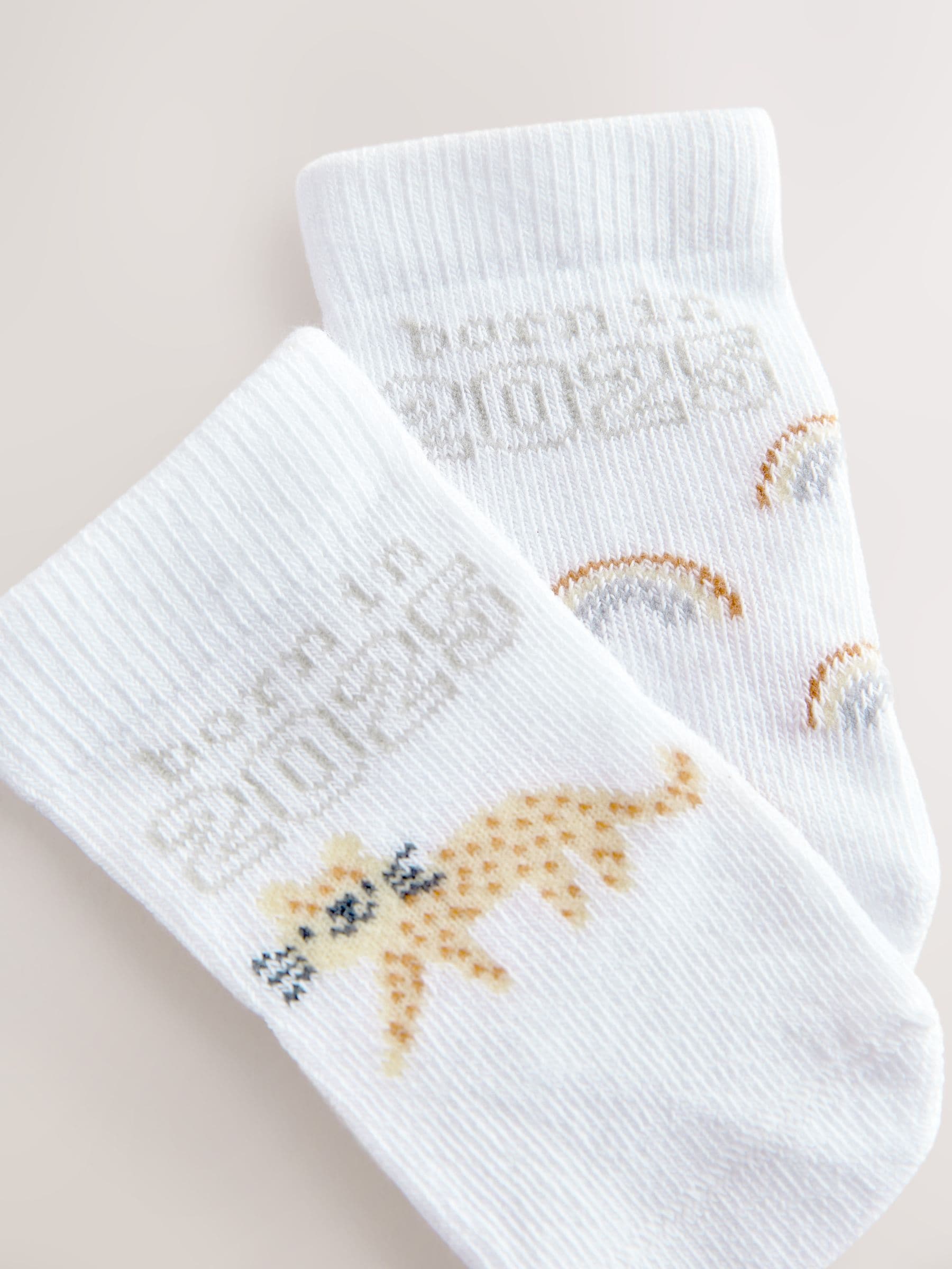 White Born In Baby Socks 2 Pack (0mths-2yrs)