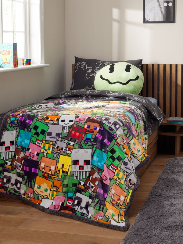 Minecraft Super Soft Fleece Throw Blanket