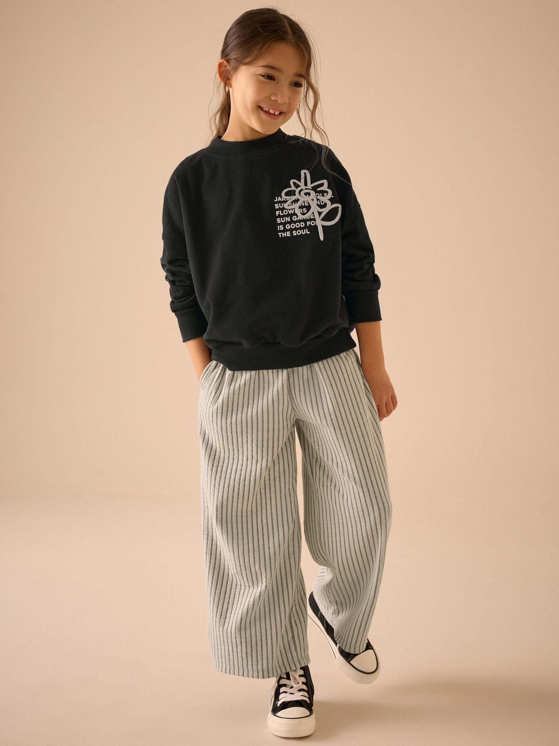 Black/White Graphic Sweatshirt And Stripe Textured Trousers Set (3-16yrs)