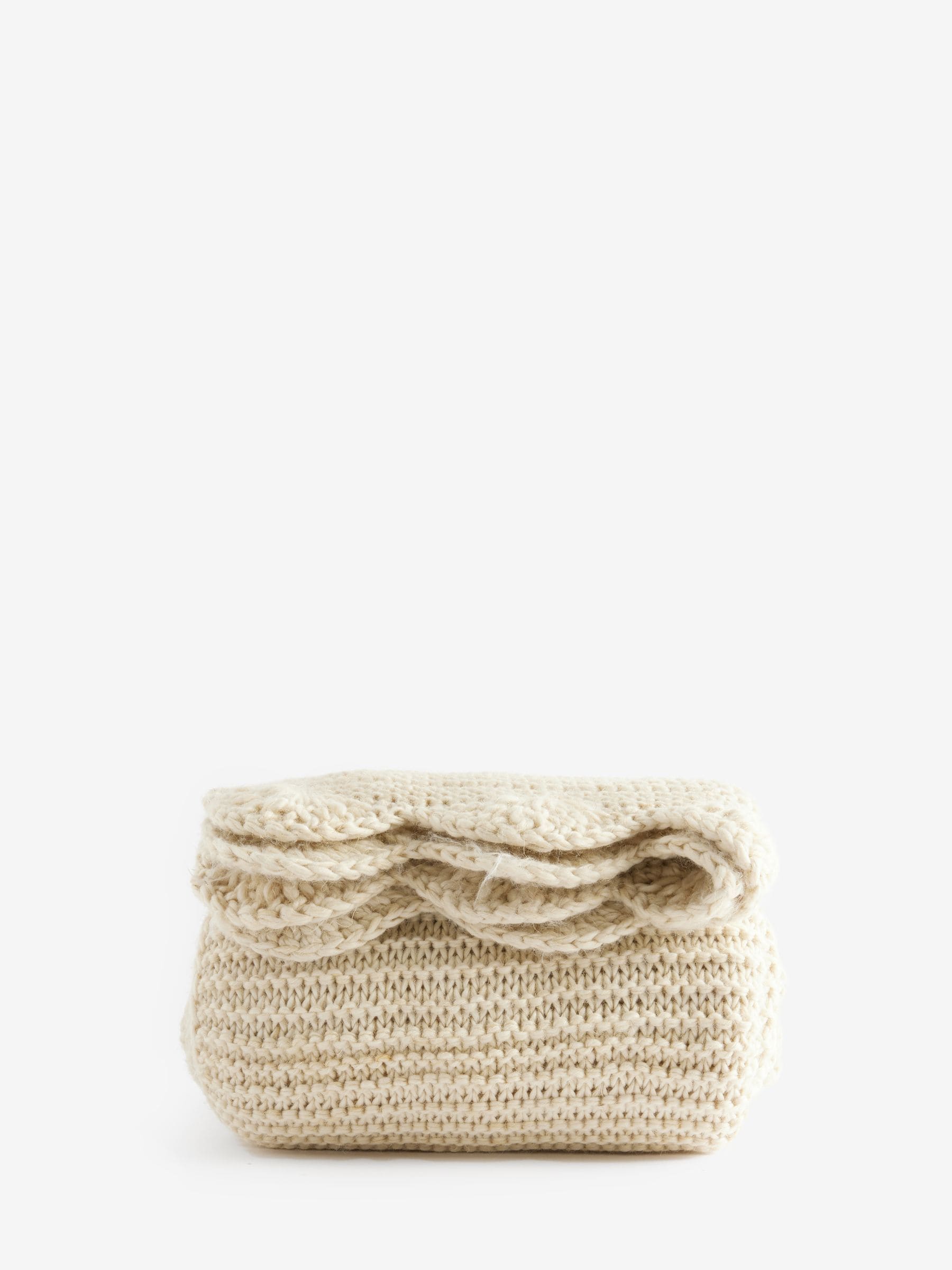 Natural Knitted Scallop Edge Throw