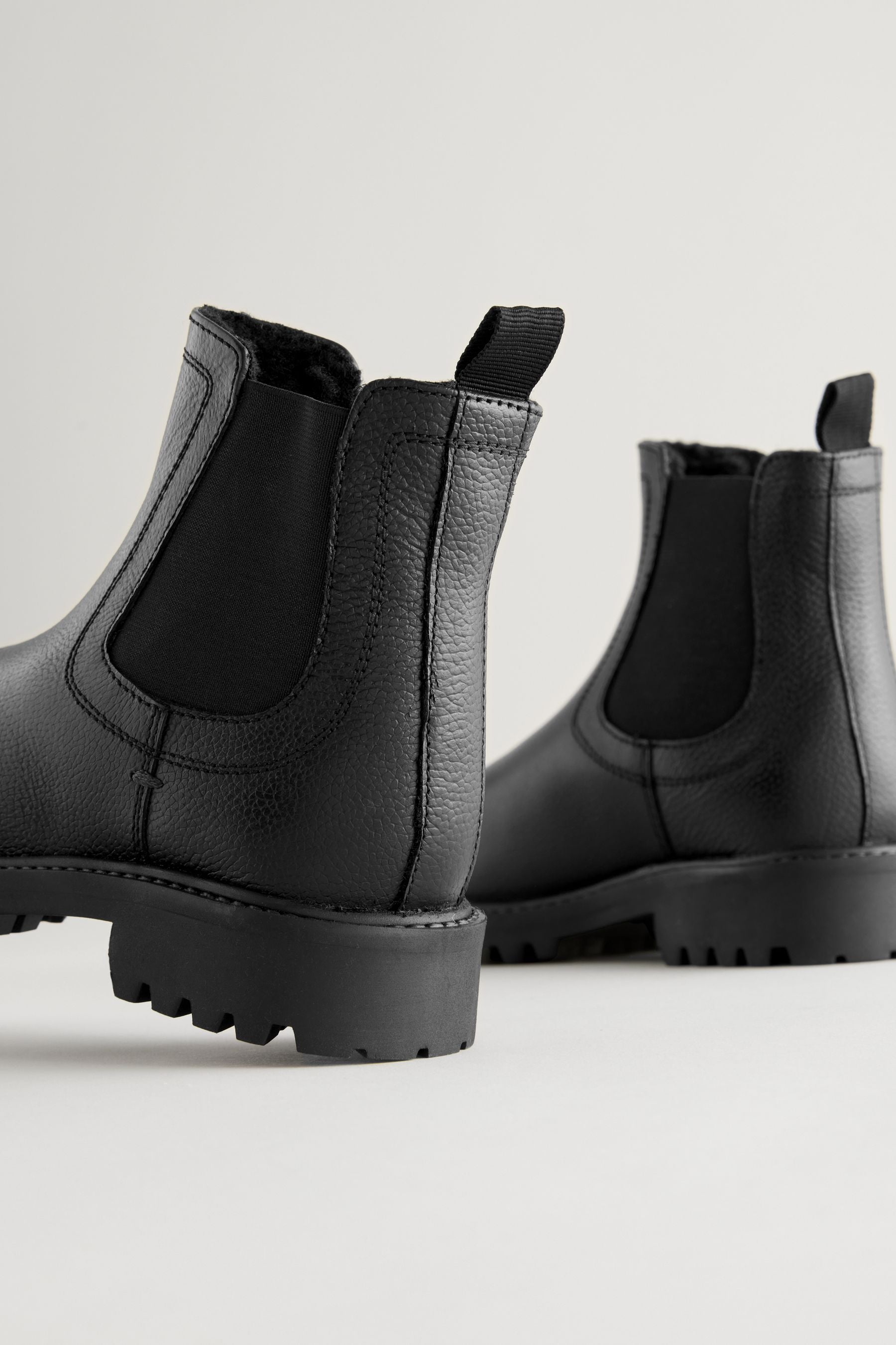 Black Standard Fit (F) Leather Warm Lined Chelsea Boots