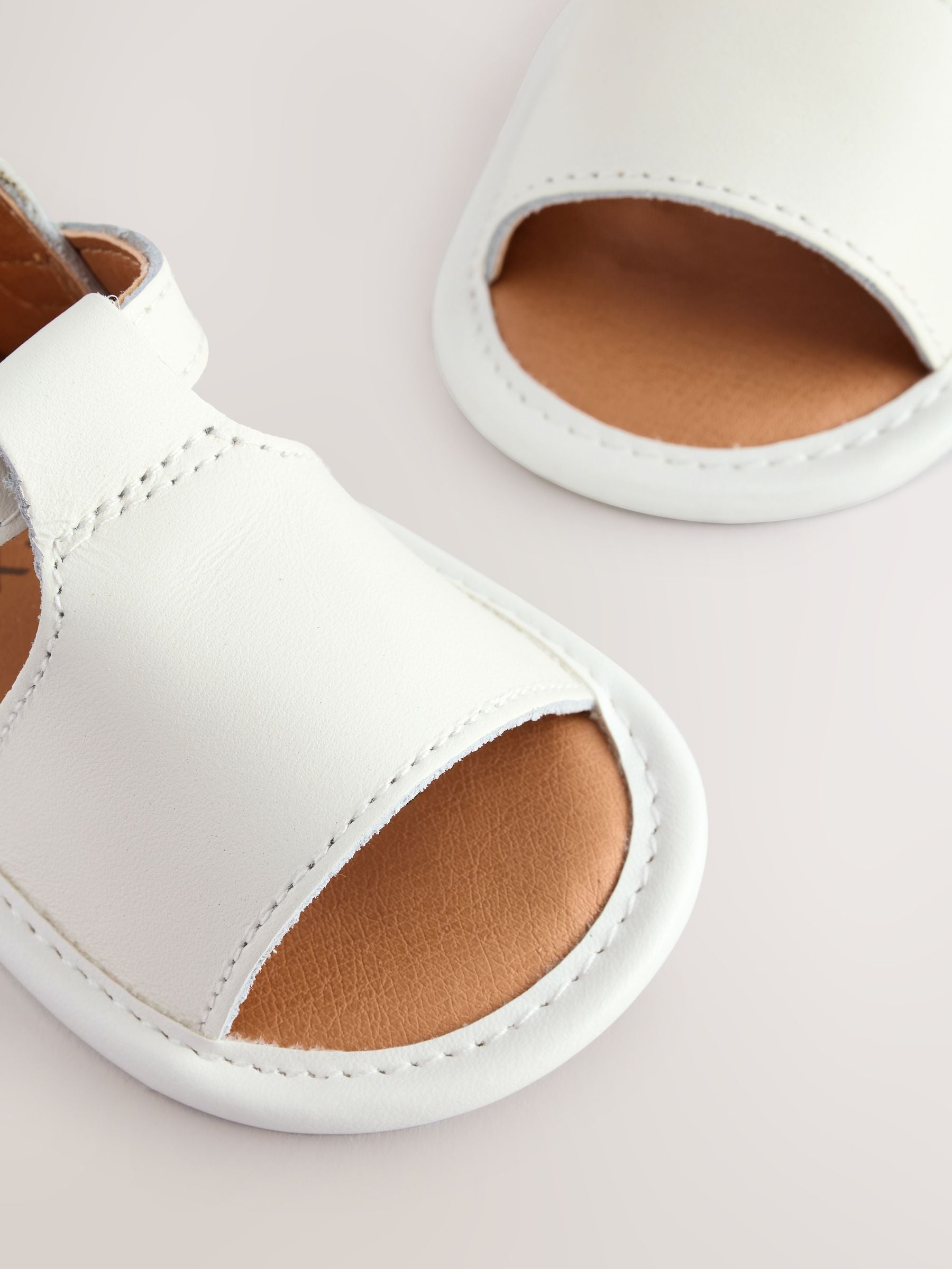 White Leather Touch Fastening Baby Sandals (0-24mths)