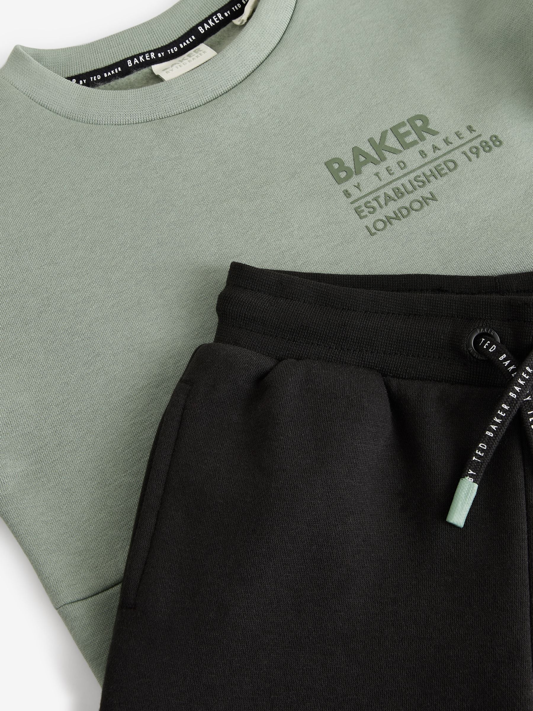 Baker by Ted Baker Sweatshirt and Cargo Joggers Set