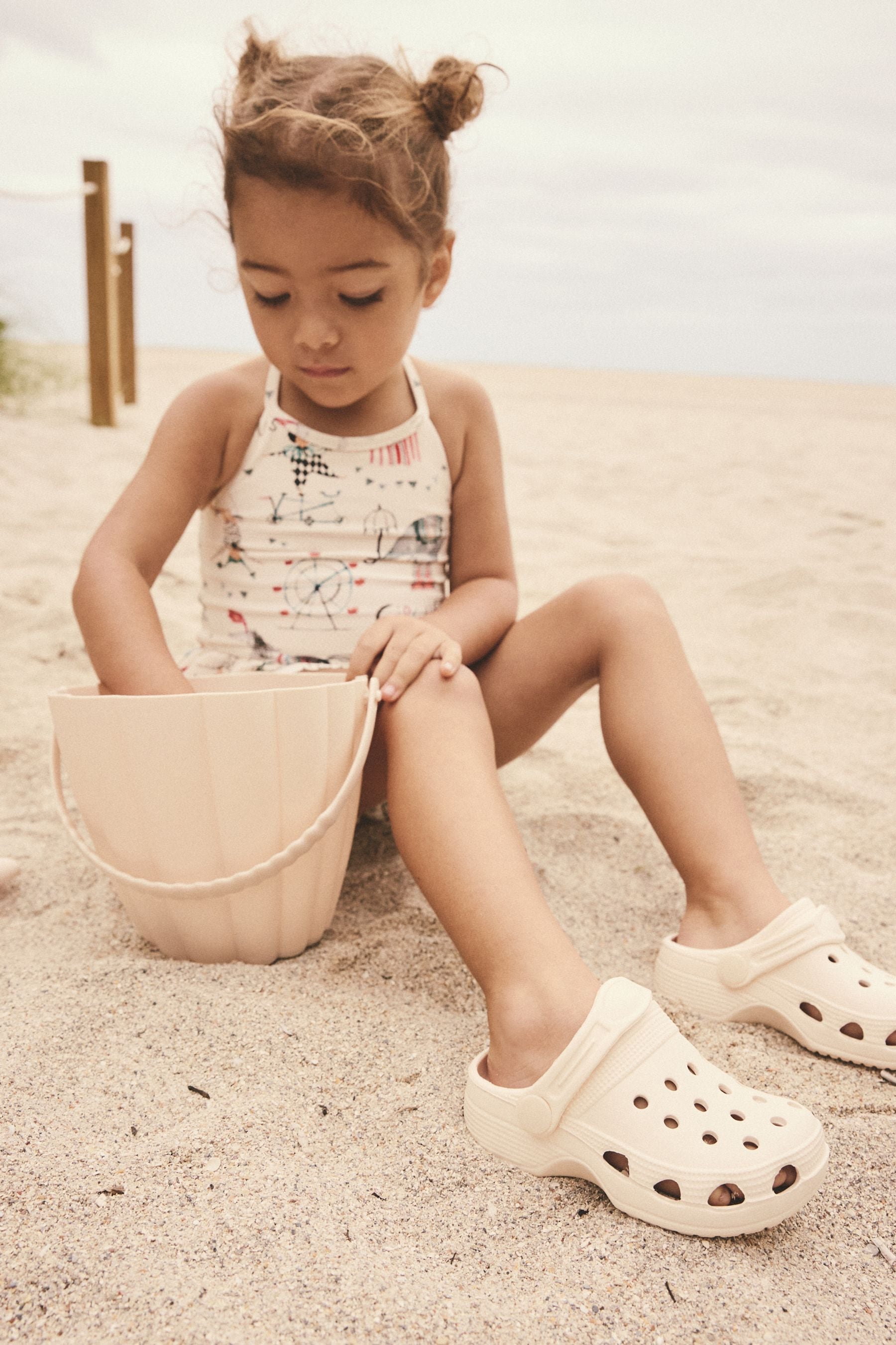 Neutral White Clogs