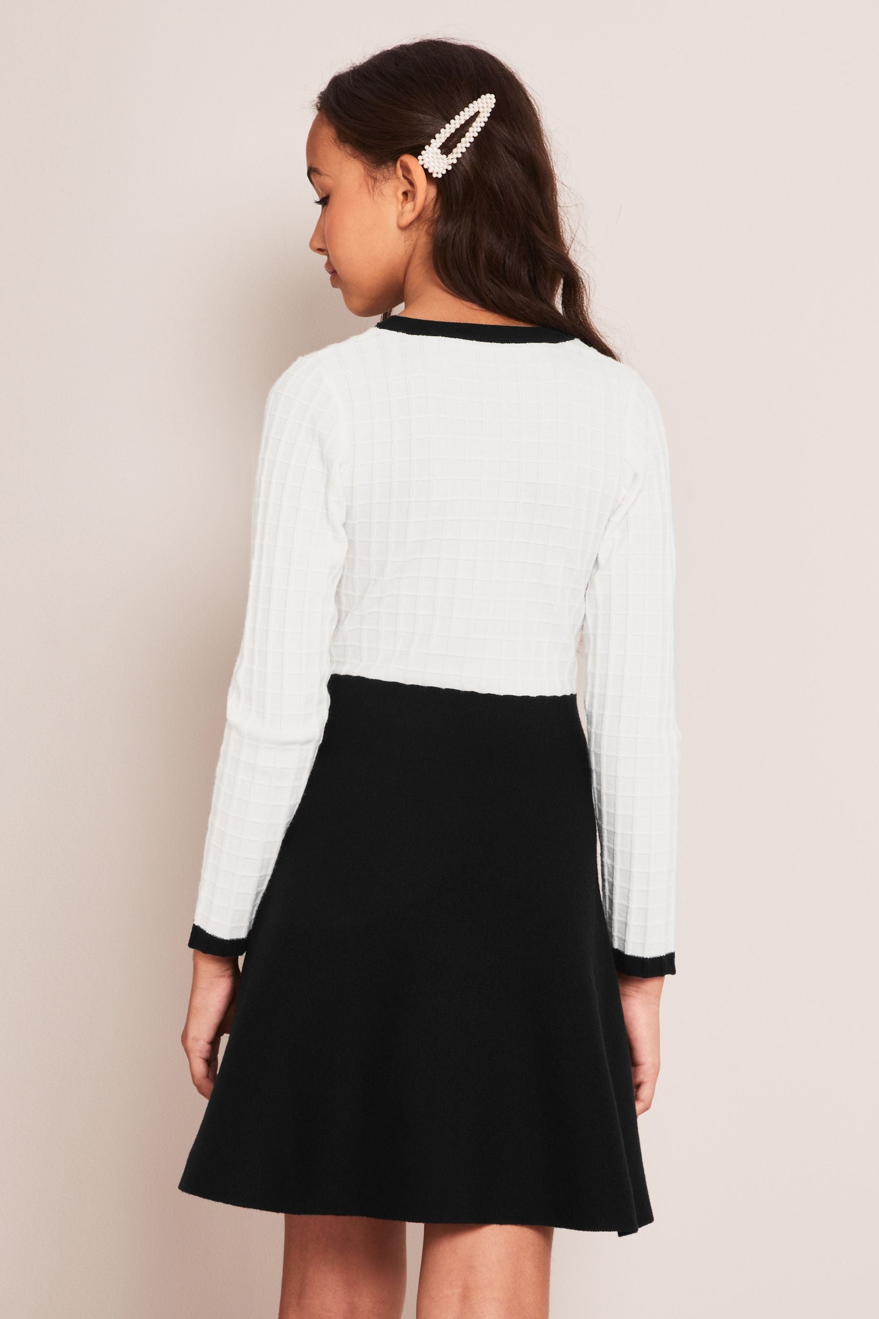 Black/White Knitted Dress