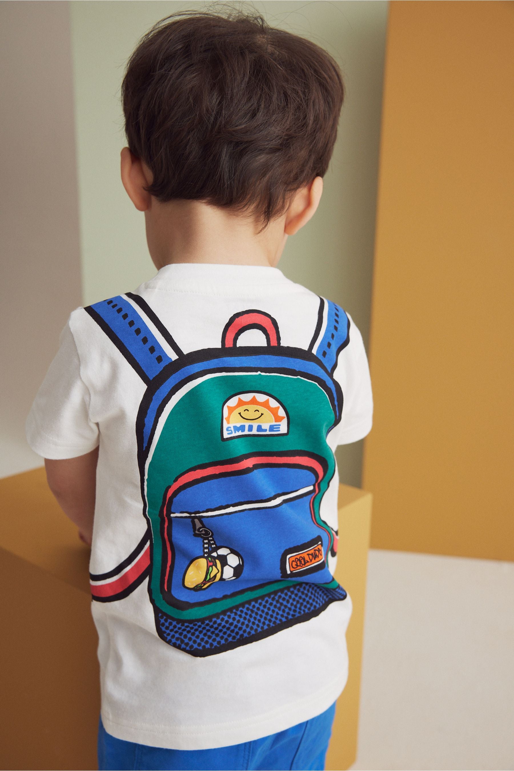 White Short Sleeve Printed BackPack T-Shirt (3mths-7yrs)