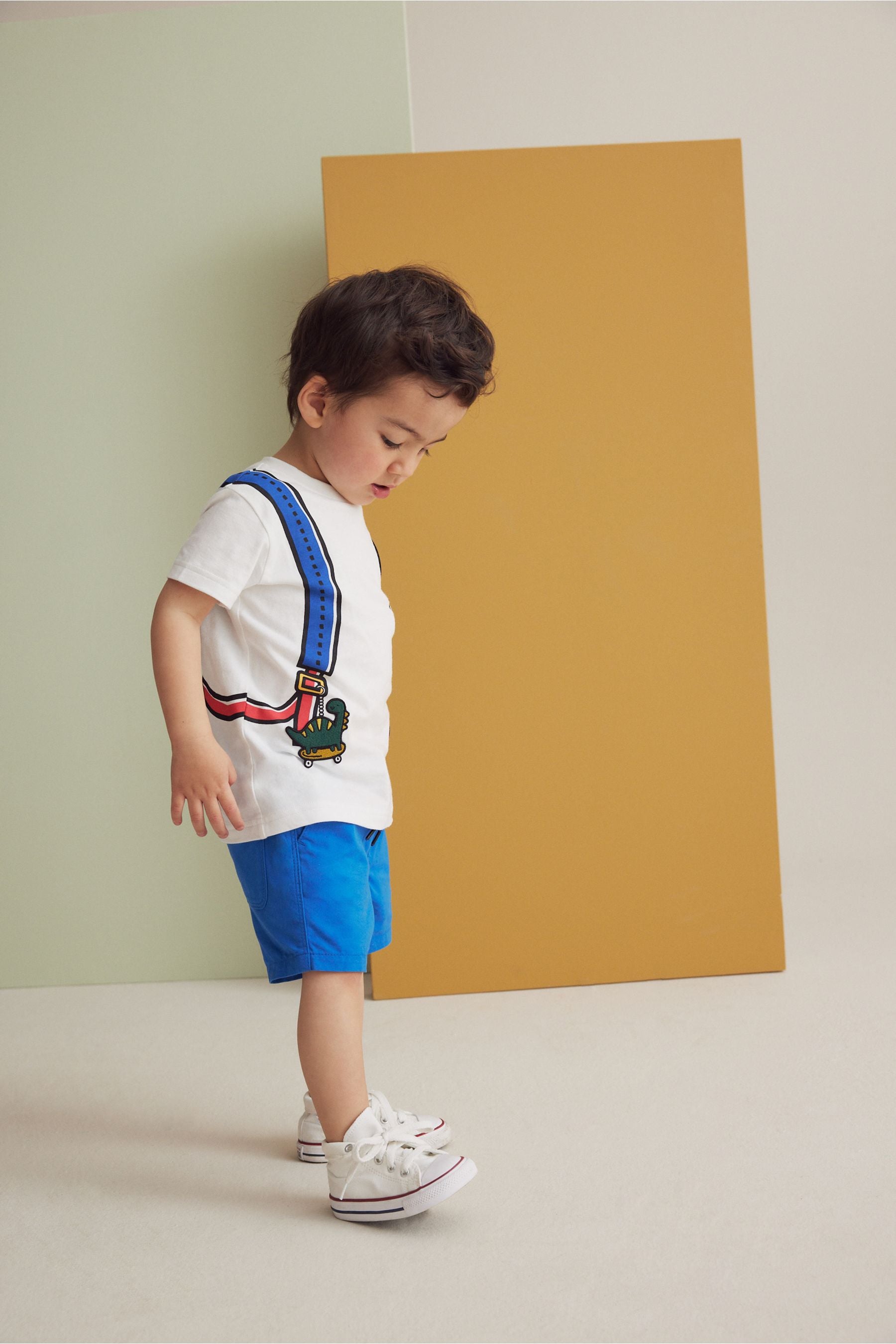 White Short Sleeve Printed BackPack T-Shirt (3mths-7yrs)