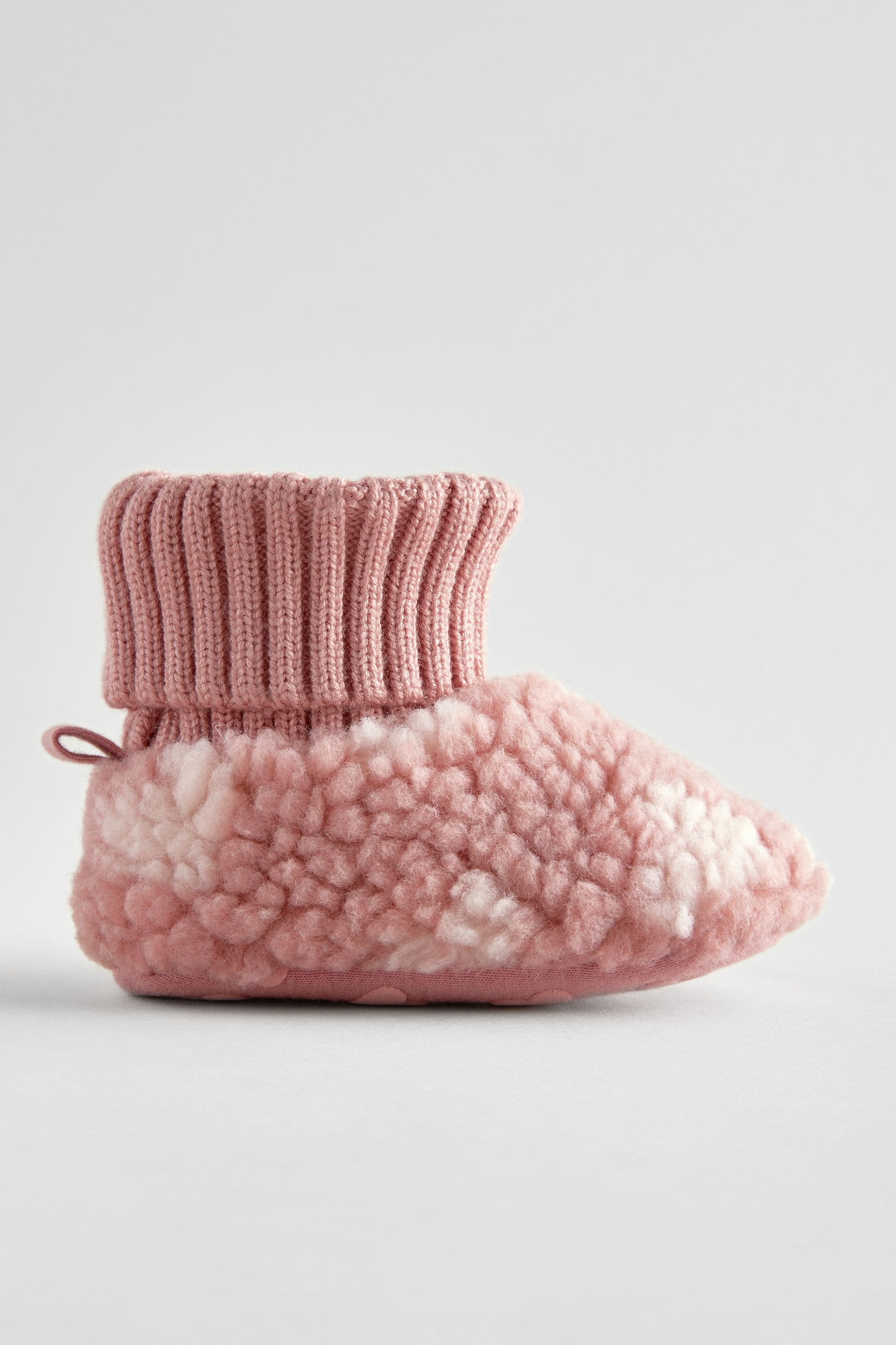 Pink Heart Baby Booties (0-18mths)