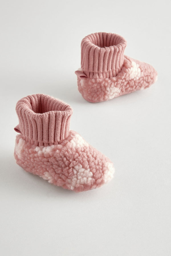 Pink Heart Baby Booties (0-18mths)