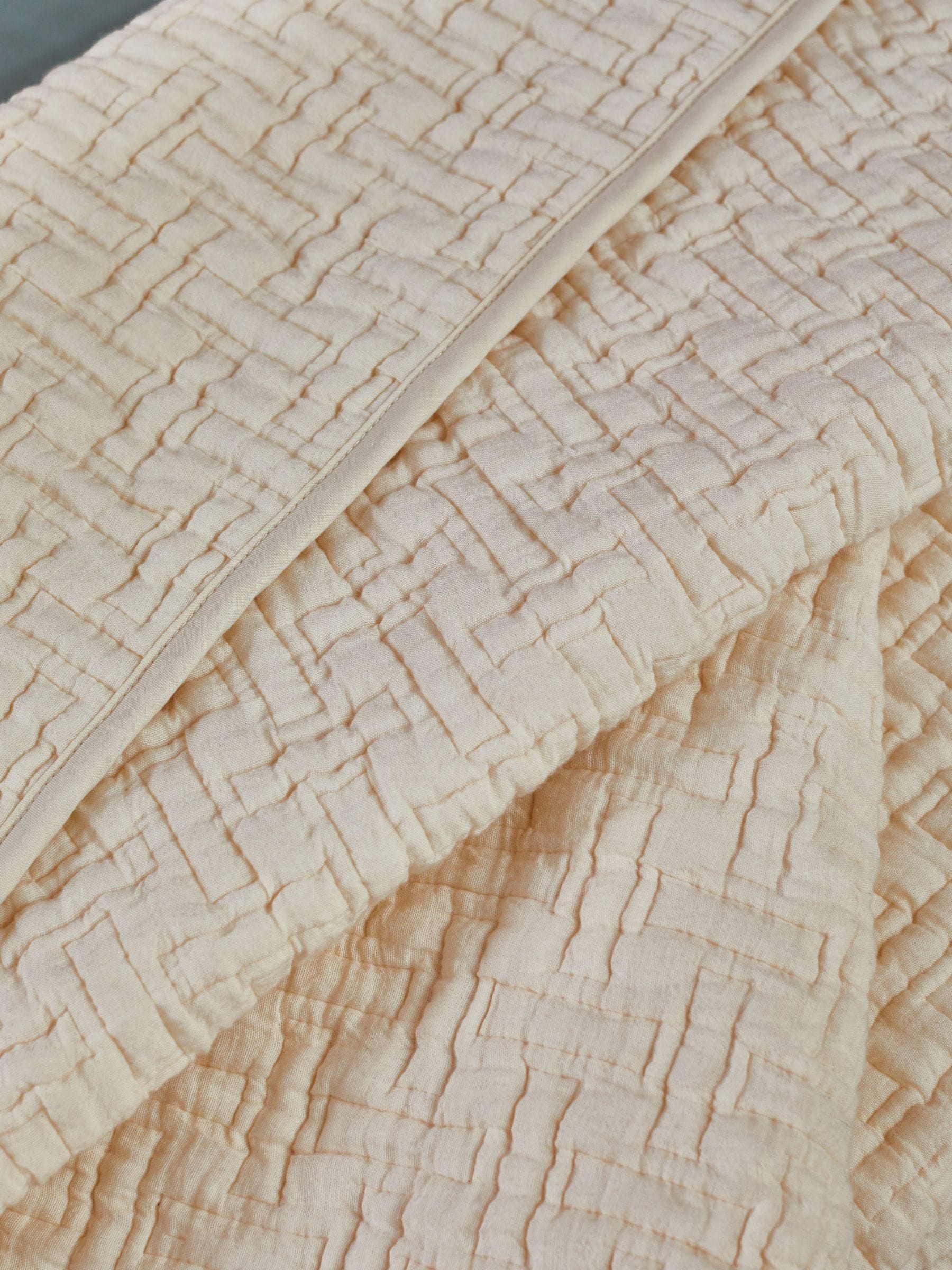 Cream Irregular Texture Bedspread