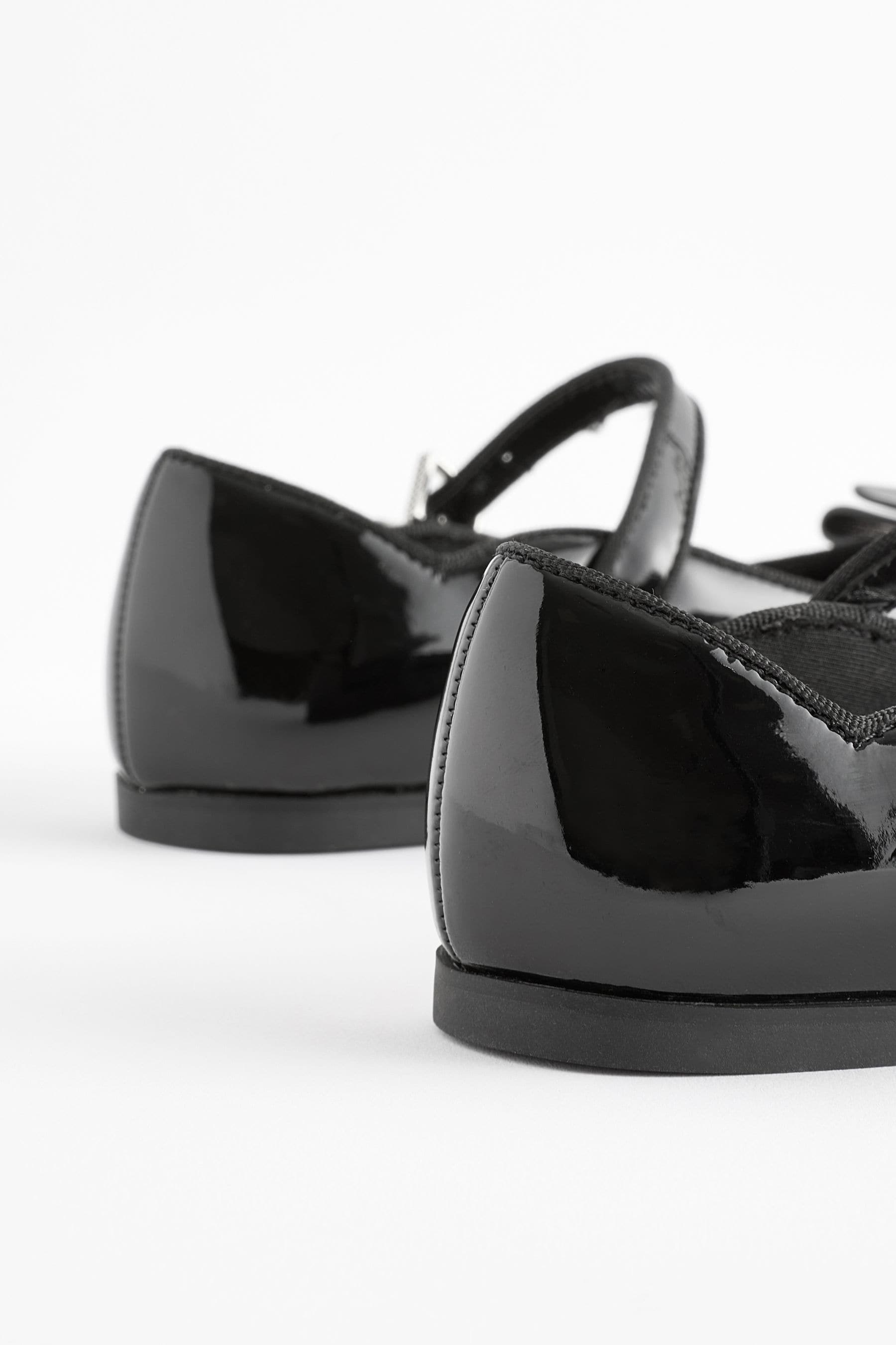 Baker by Ted Baker Girls Black School Patent Mary Jane Shoes with Bow