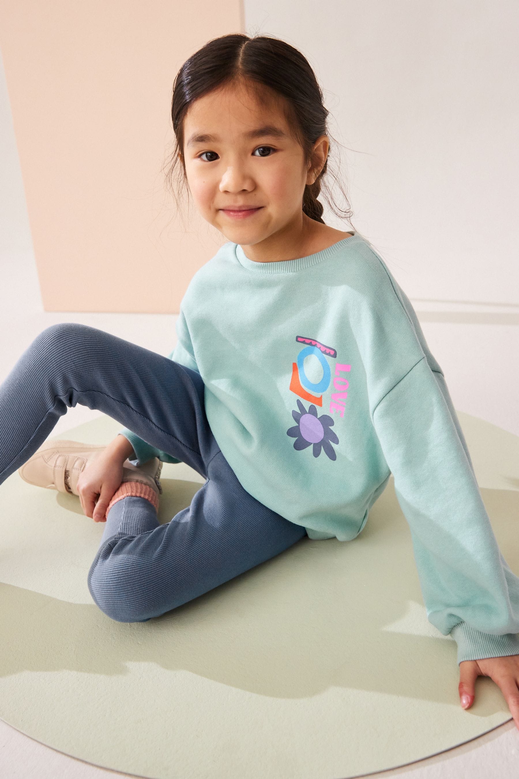 Green Floral Shapes Sweatshirt And Legging Set (3-16yrs)