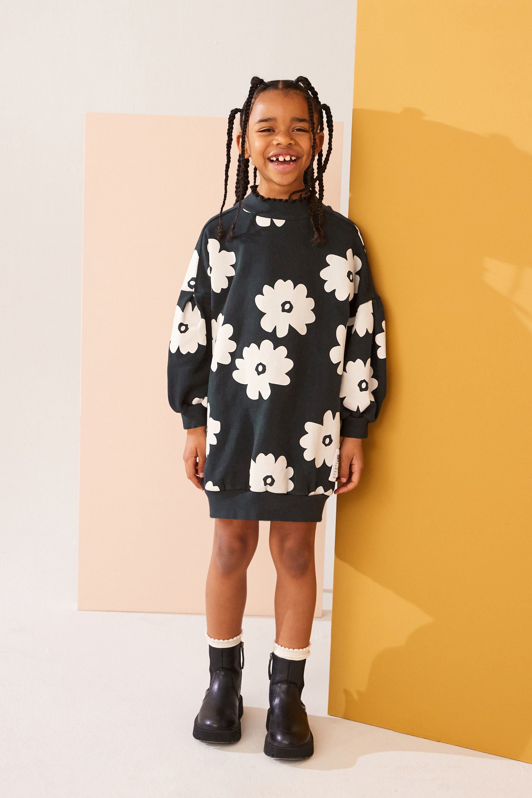 Black/White Flower Jumper Dress (3-16yrs)