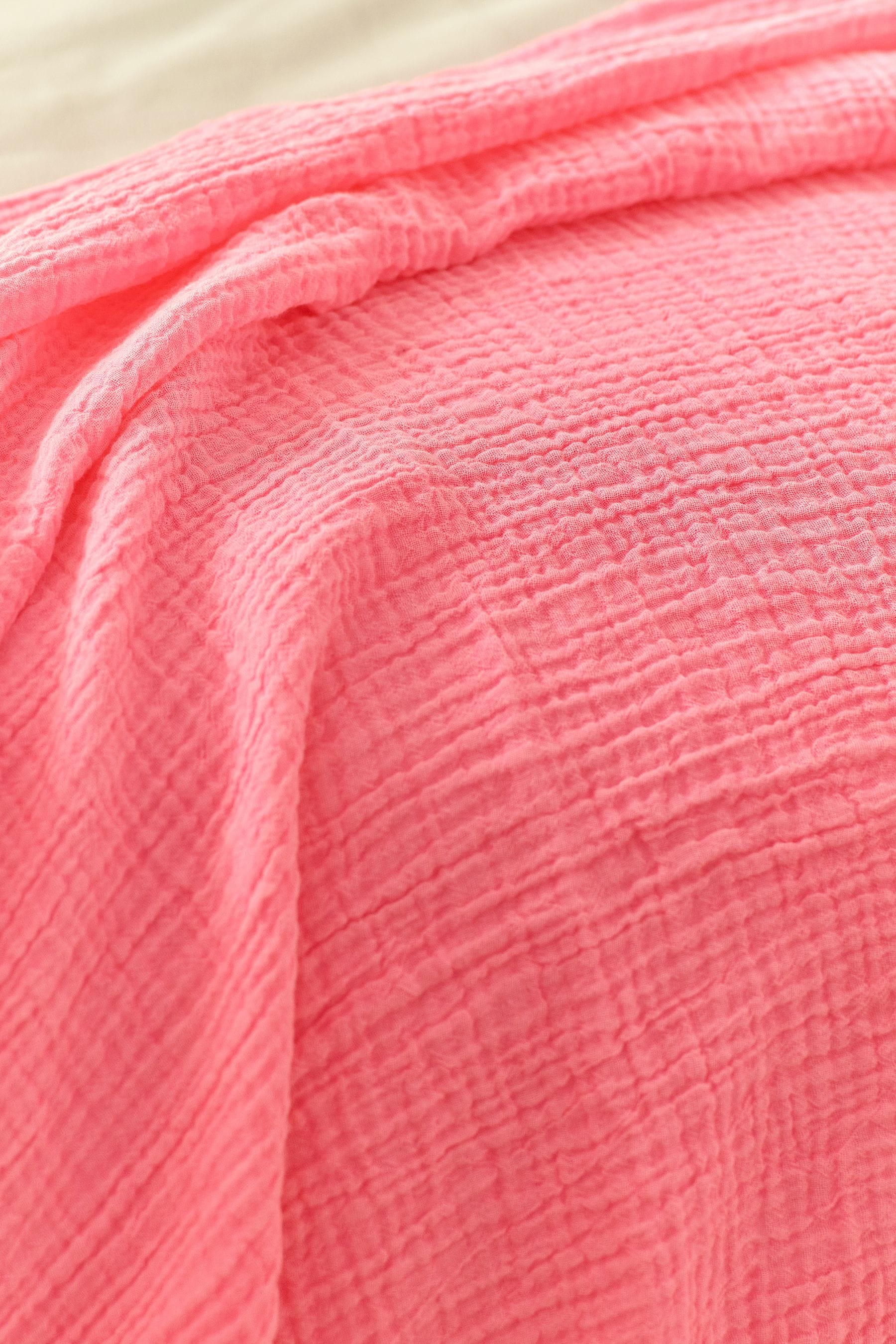 Neon Pink Crinkle 100% Cotton Muslin Lightweight Throw