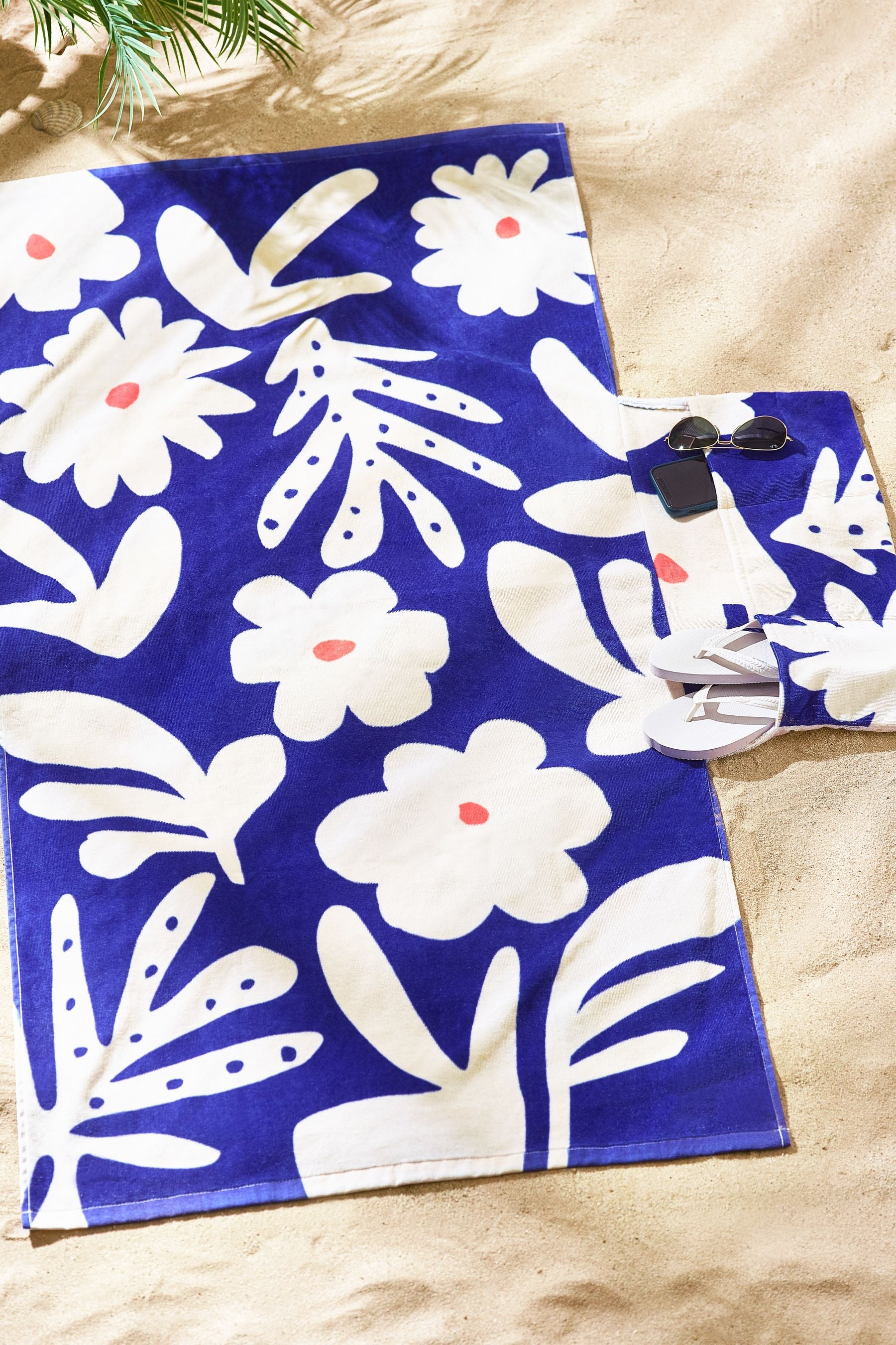 Blue Pocket 100% Cotton Beach Towel