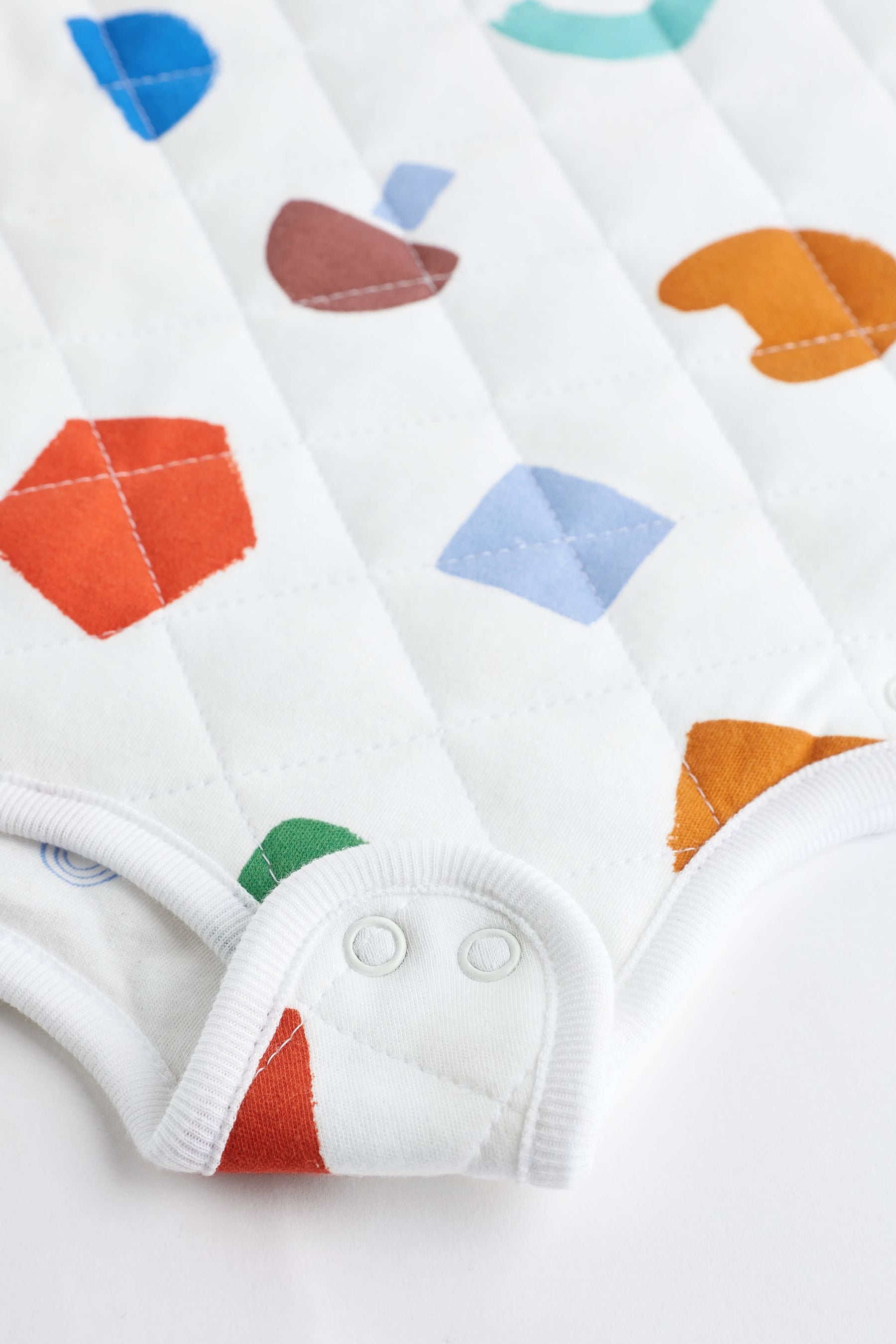 White Quilted Abstract Shapes Baby 2.5 Tog 100% Cotton Sleep Bag