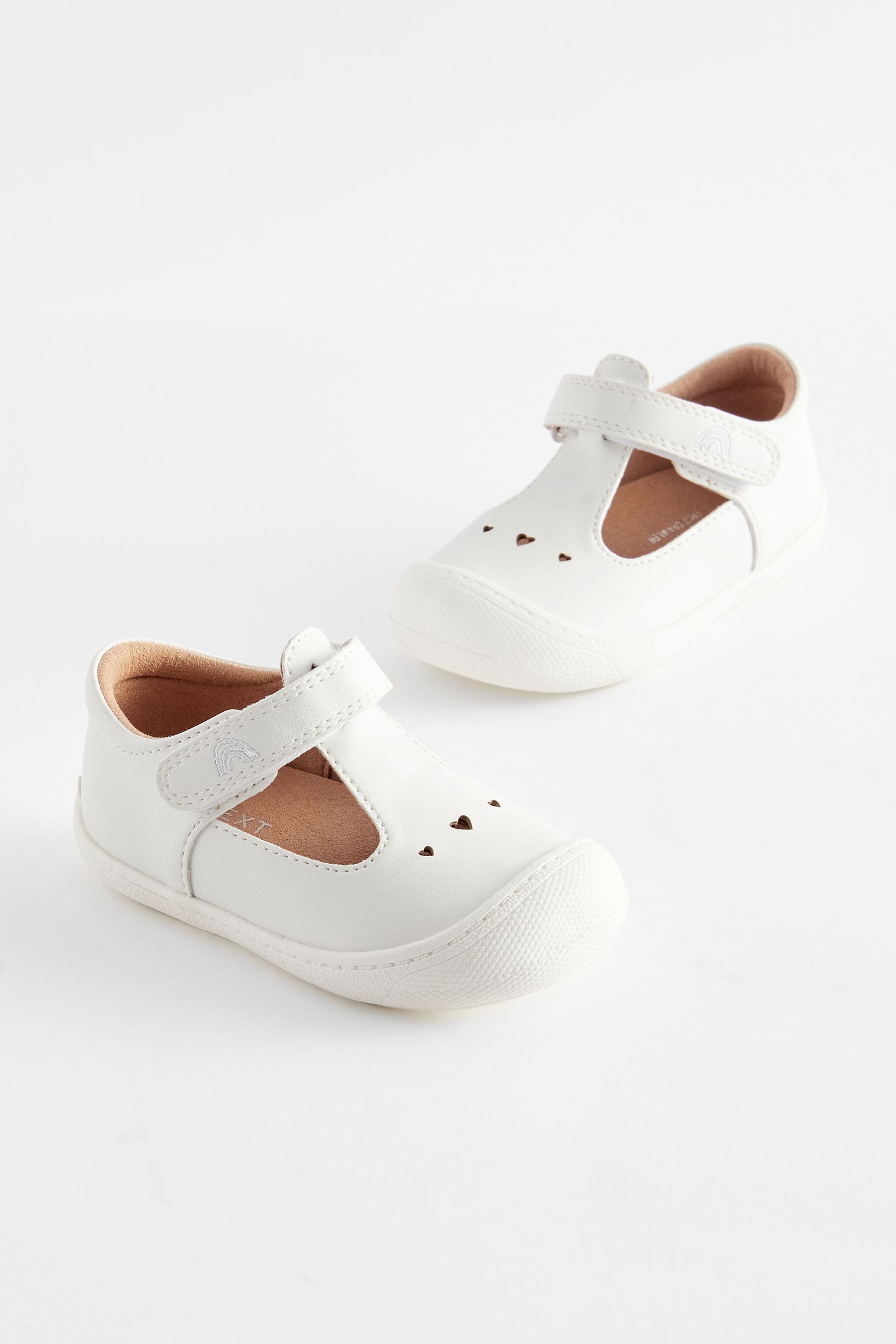 White Standard Fit (F) Crawler T-Bar Shoes