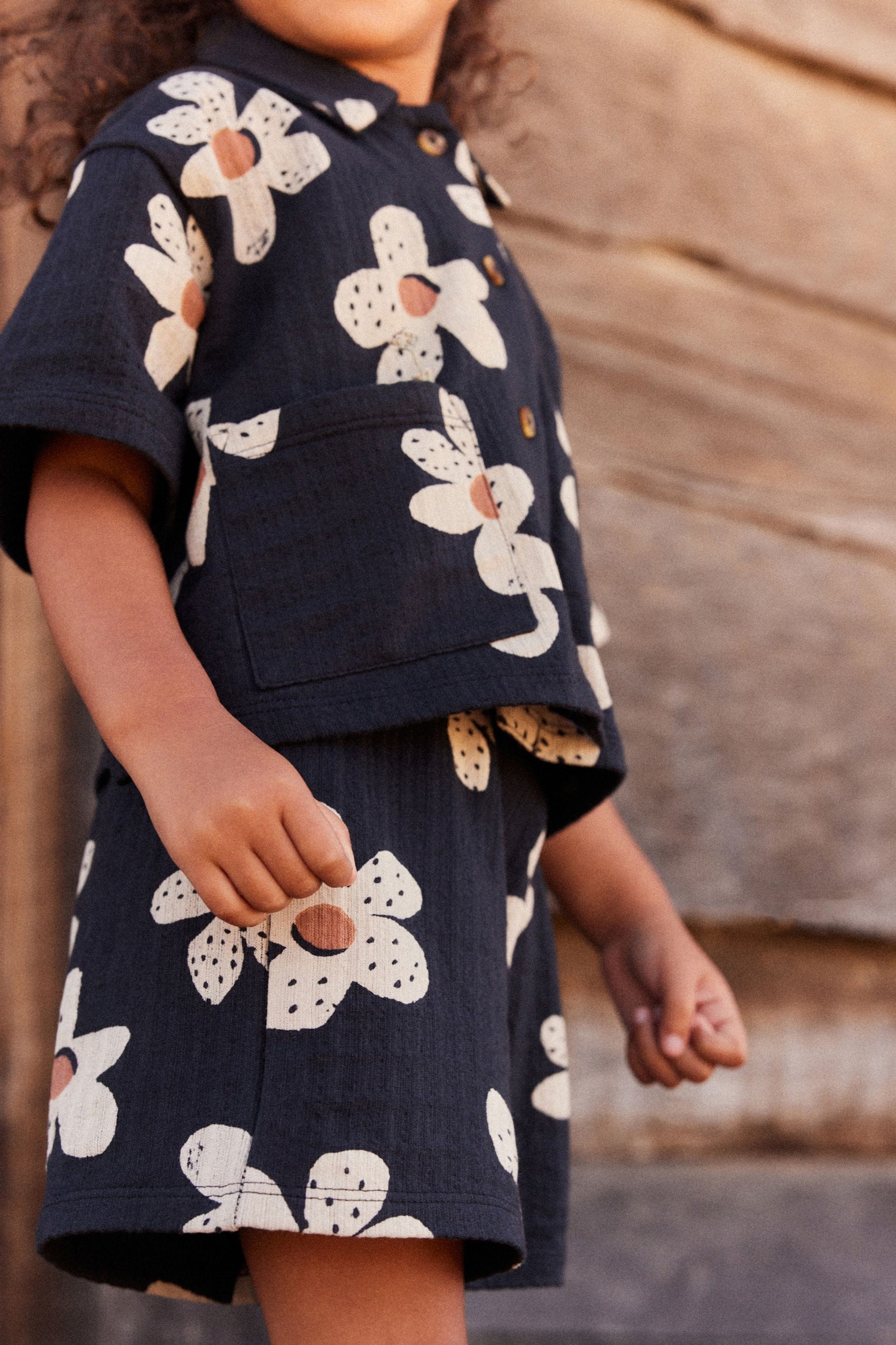 Black & White Flowers Short Sleeve Shirt and Shorts Set (3mths-7yrs)