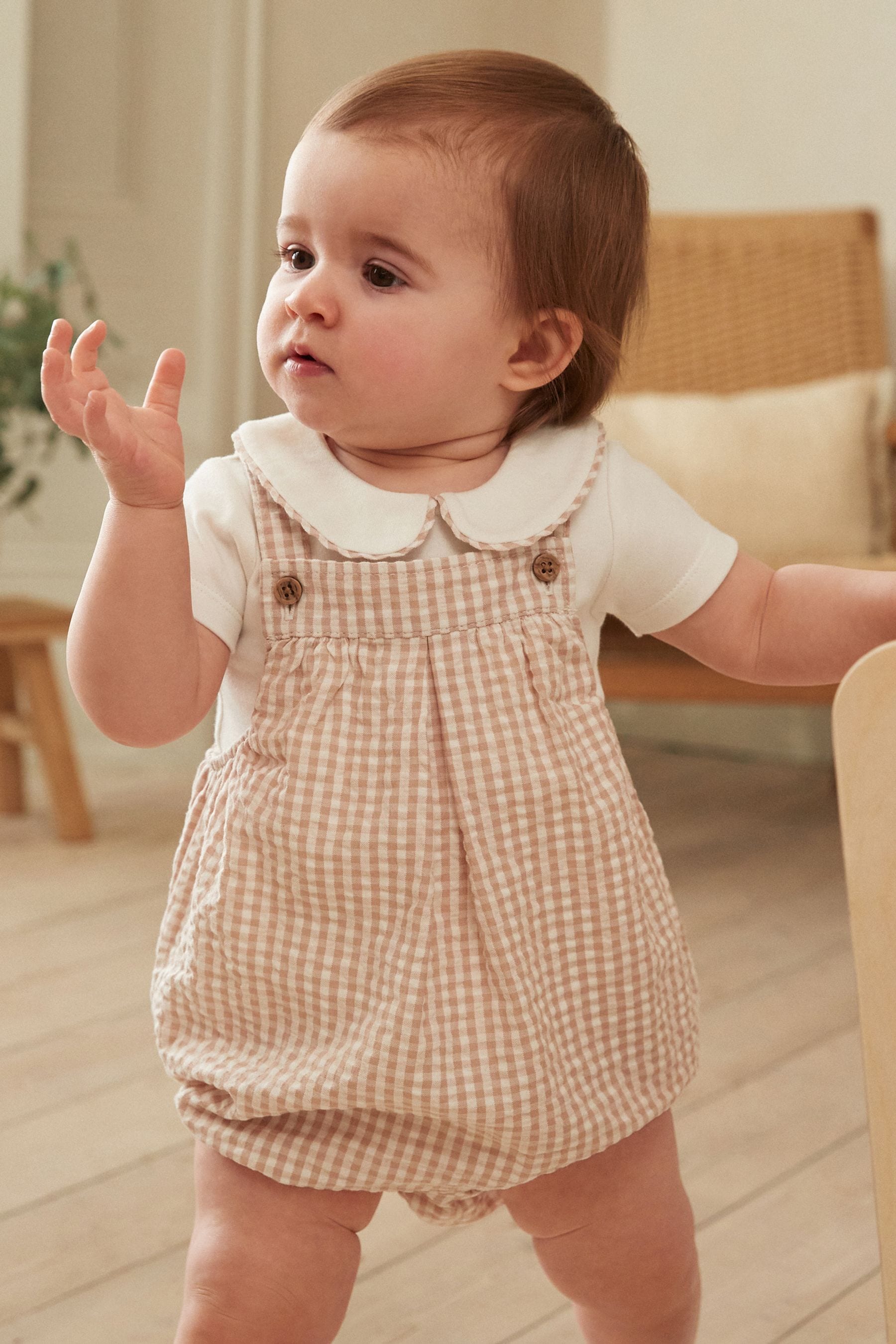 Neutral Gingham Woven Baby Bloomer Dungaree And Bodysuit Set (0mths-2yrs)