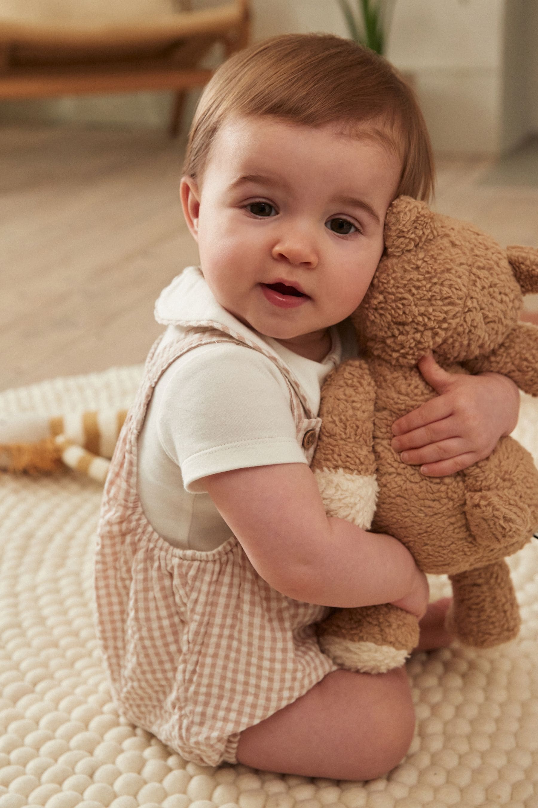 Neutral Gingham Woven Baby Bloomer Dungaree And Bodysuit Set (0mths-2yrs)