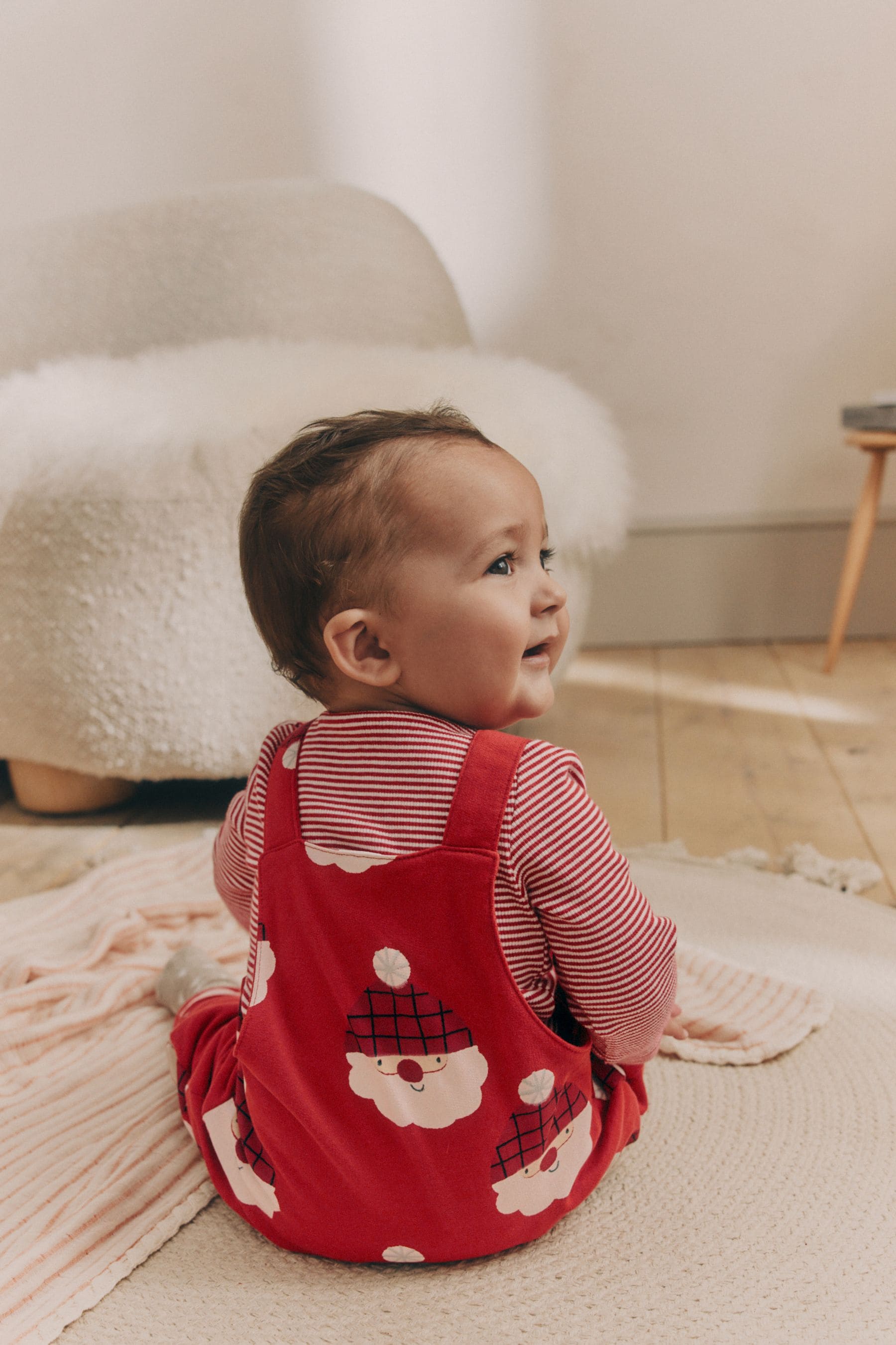 Red Santa Jersey Baby Dungarees And Bodysuit Set (0mths-2yrs)