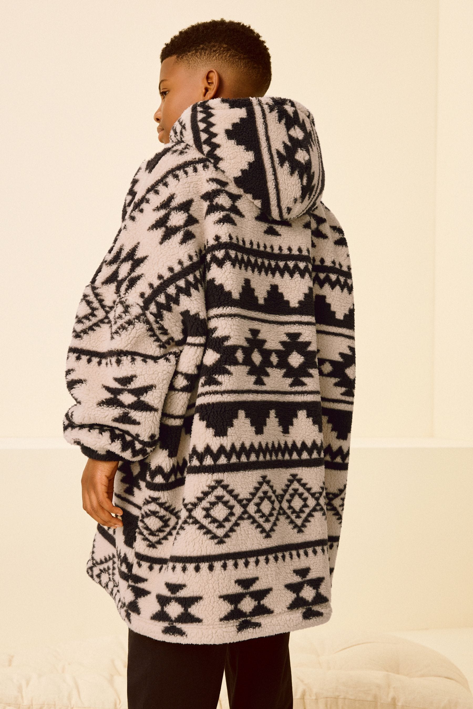 Cream/Black Aztec Print Fleece Hooded Blanket (3-16yrs)