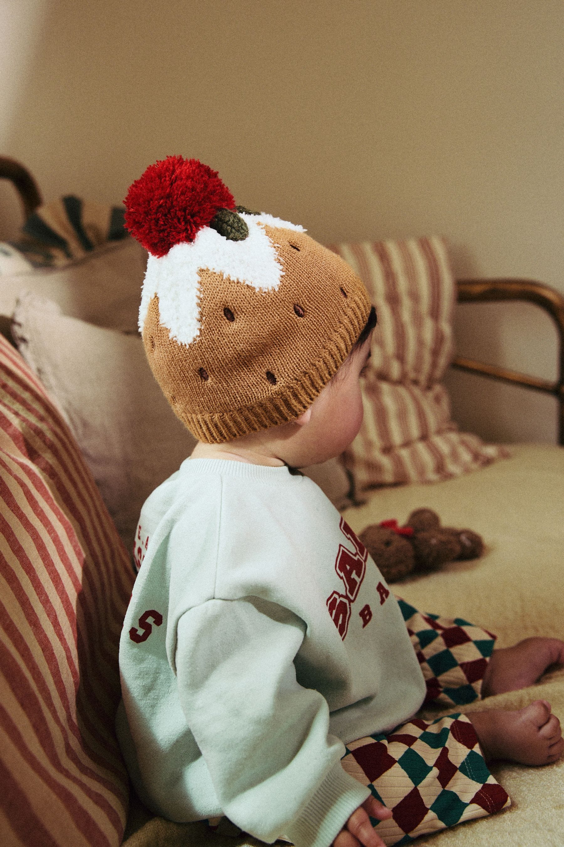 Christmas Pudding Baby Knitted Pom Hat