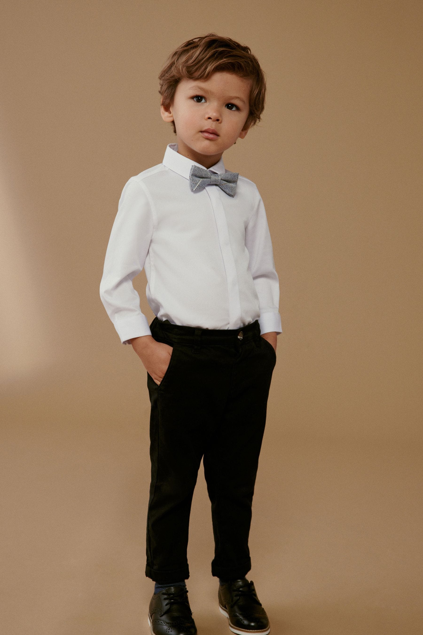 White Long Sleeve Shirt And Bow Tie Set (3mths-7yrs)