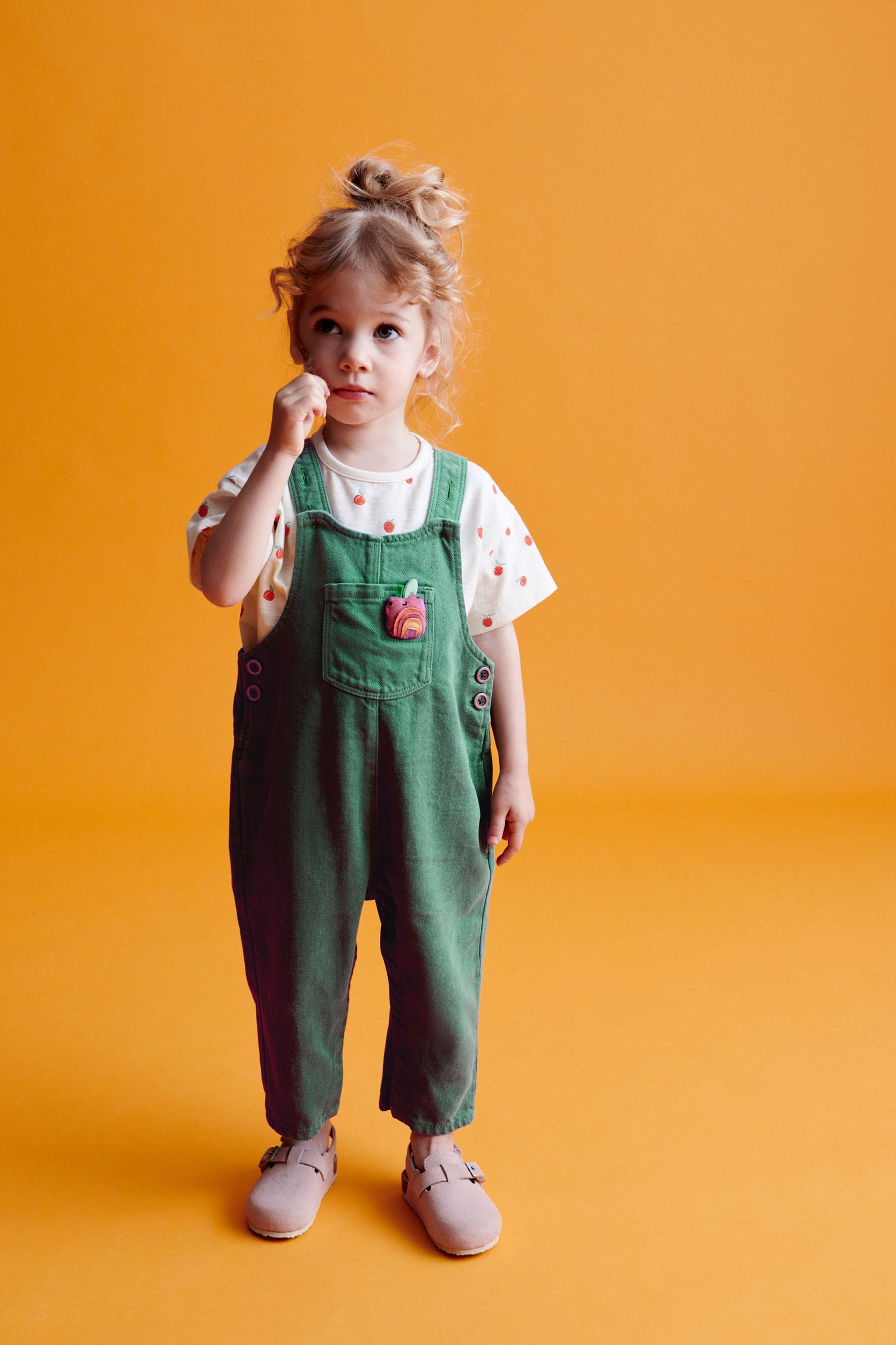 Green Dungarees and T-Shirt Set (3mths-7yrs)