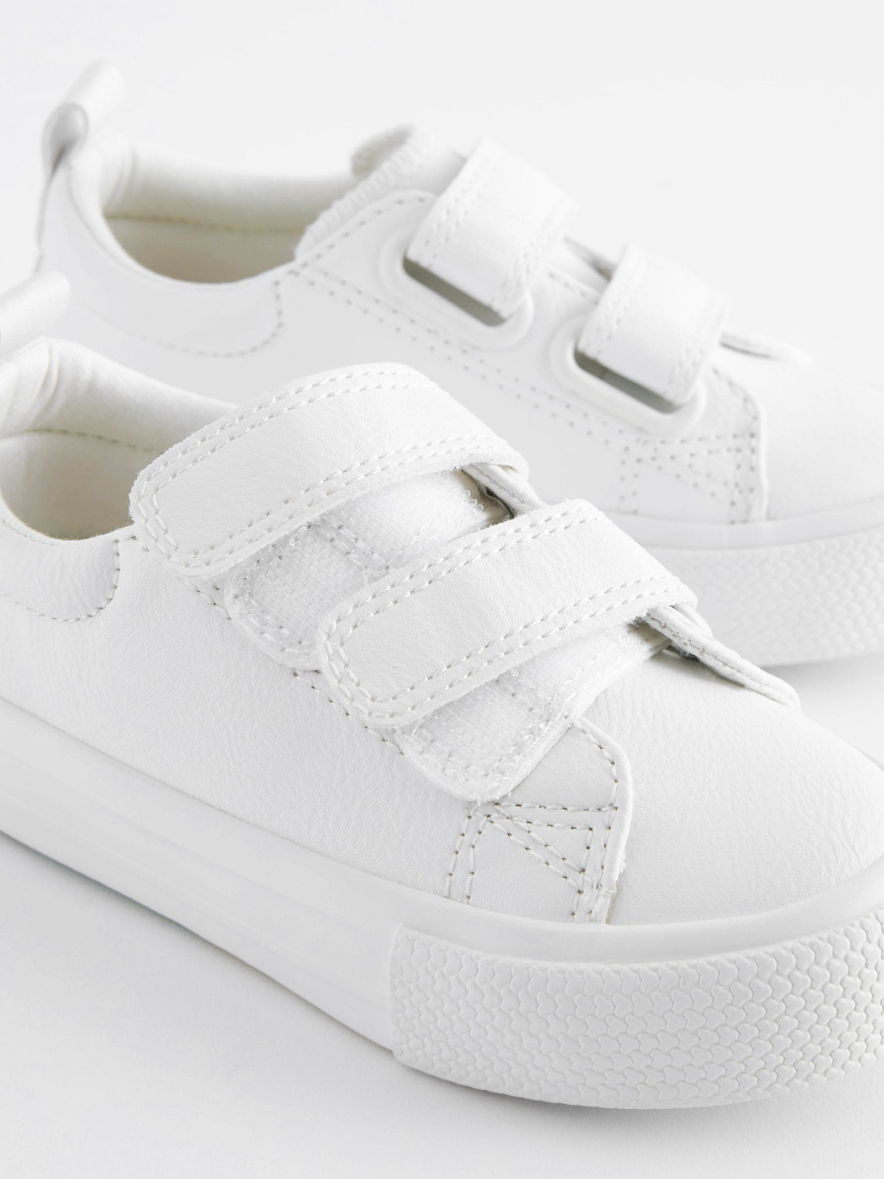 White Standard Fit (F) Chunky Trainers With Touch Fastening