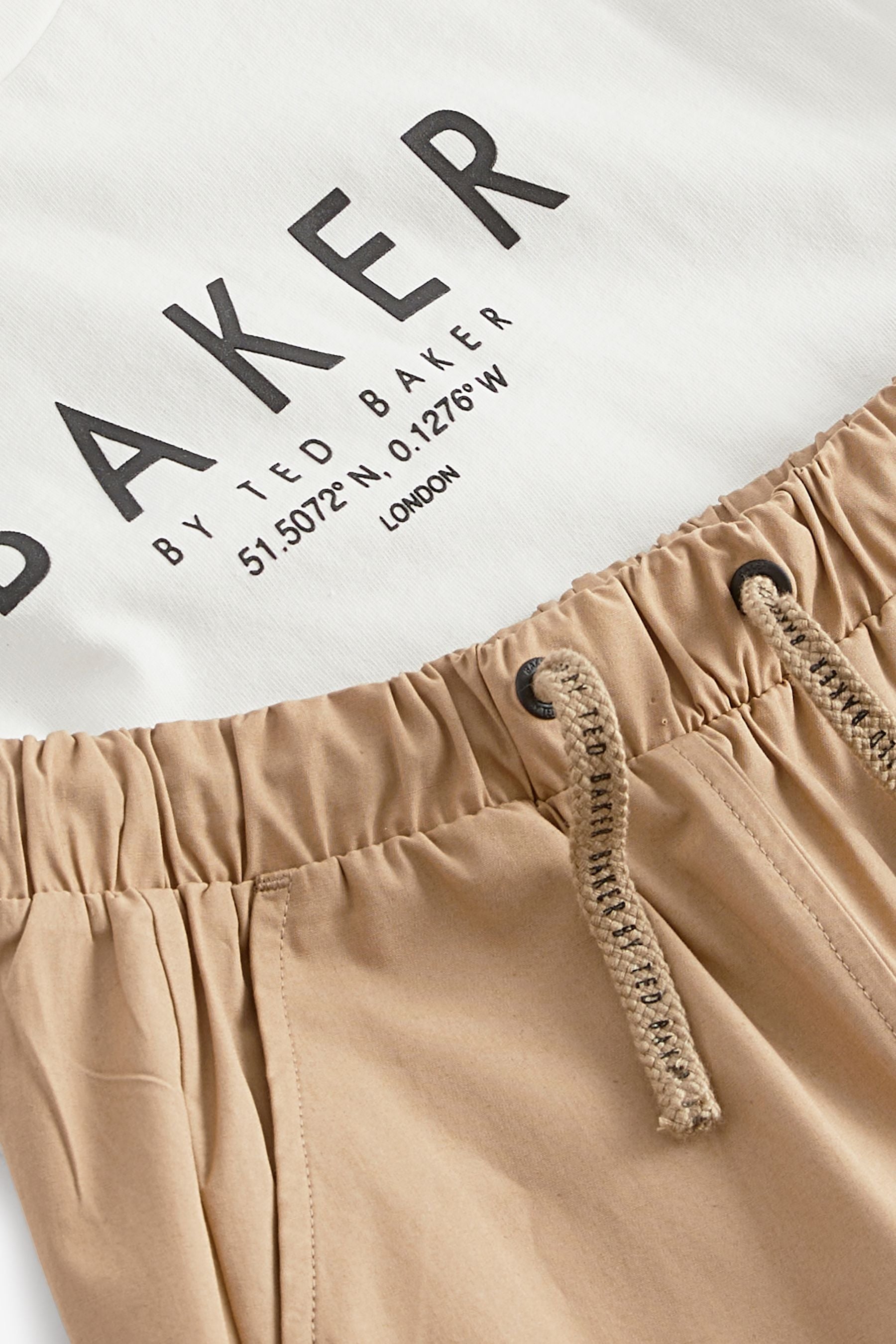 Baker by Ted Baker T-Shirt And Jersey/Woven Fabric Mix Cargo Trousers Set