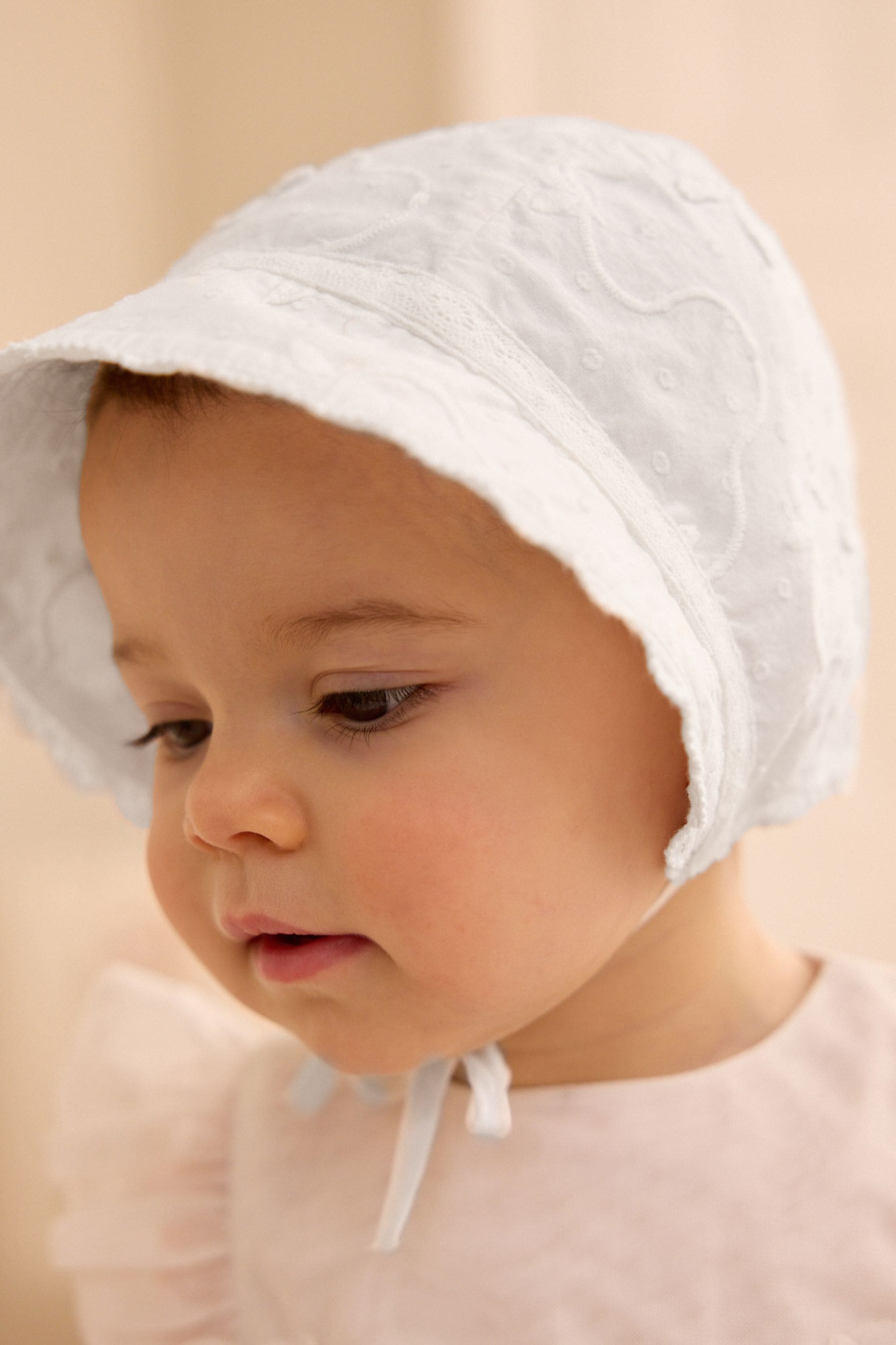 White Occasion Baby Bonnet Hat (0-18mths)