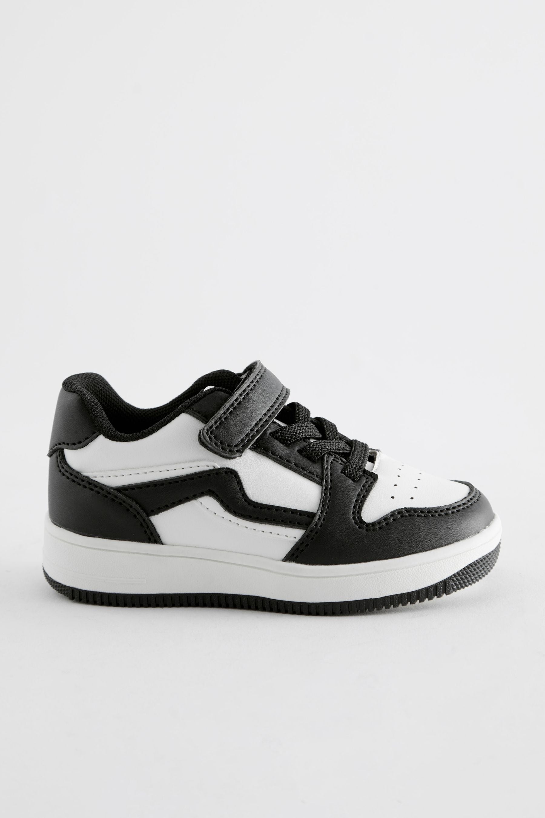 Black/White Lifestyle Trainers