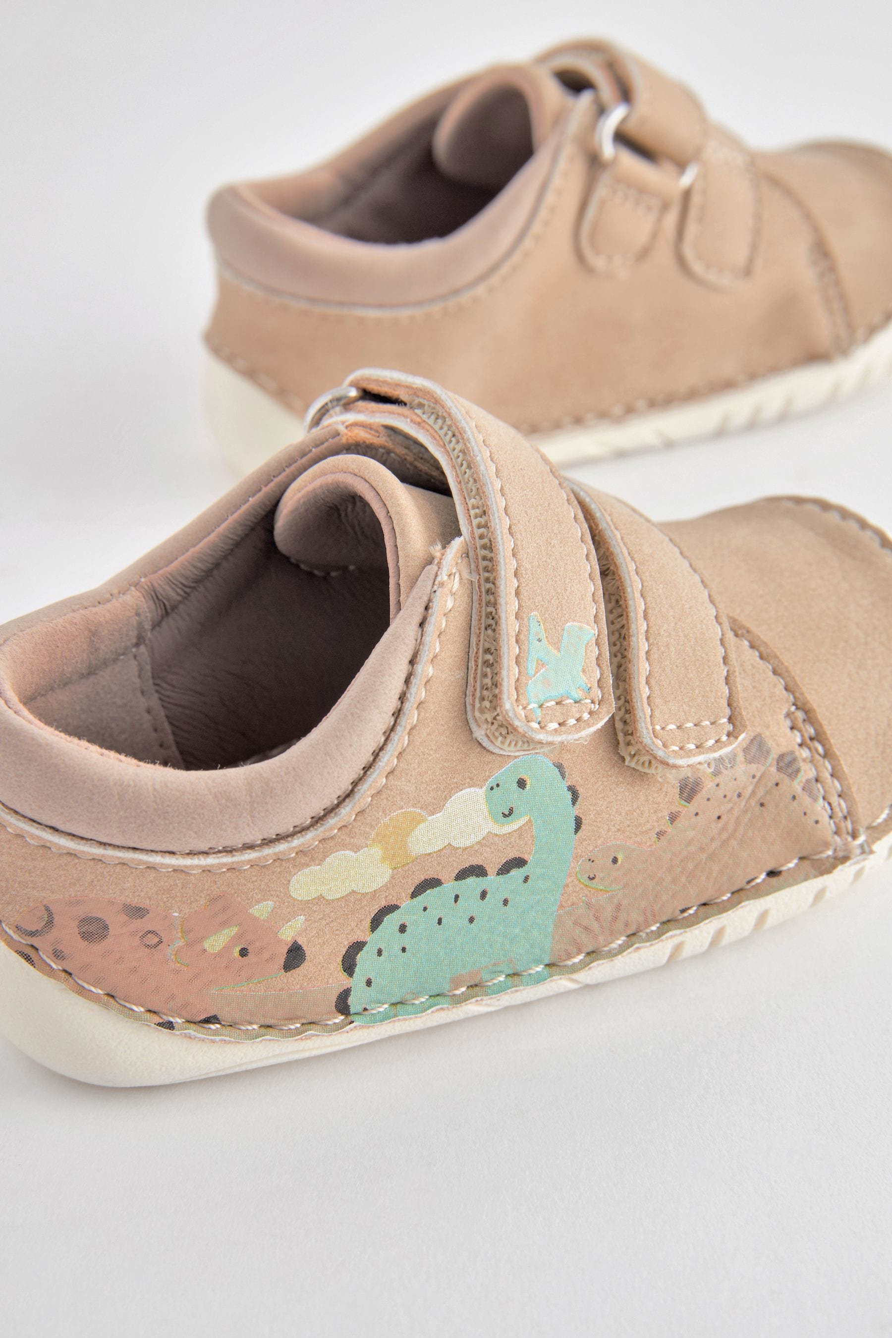 Neutral Dinosaur Scene Wide Fit (G) Crawler Shoes